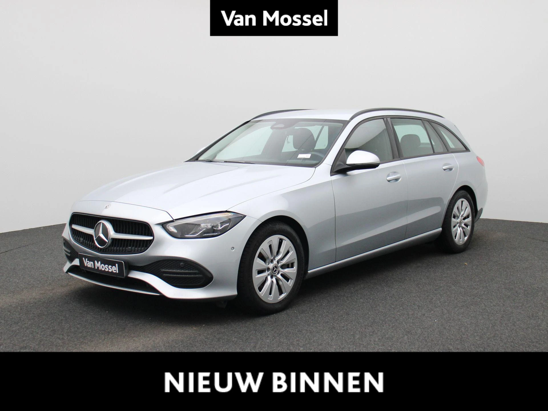 Mercedes-Benz-C-Klasse-image-0