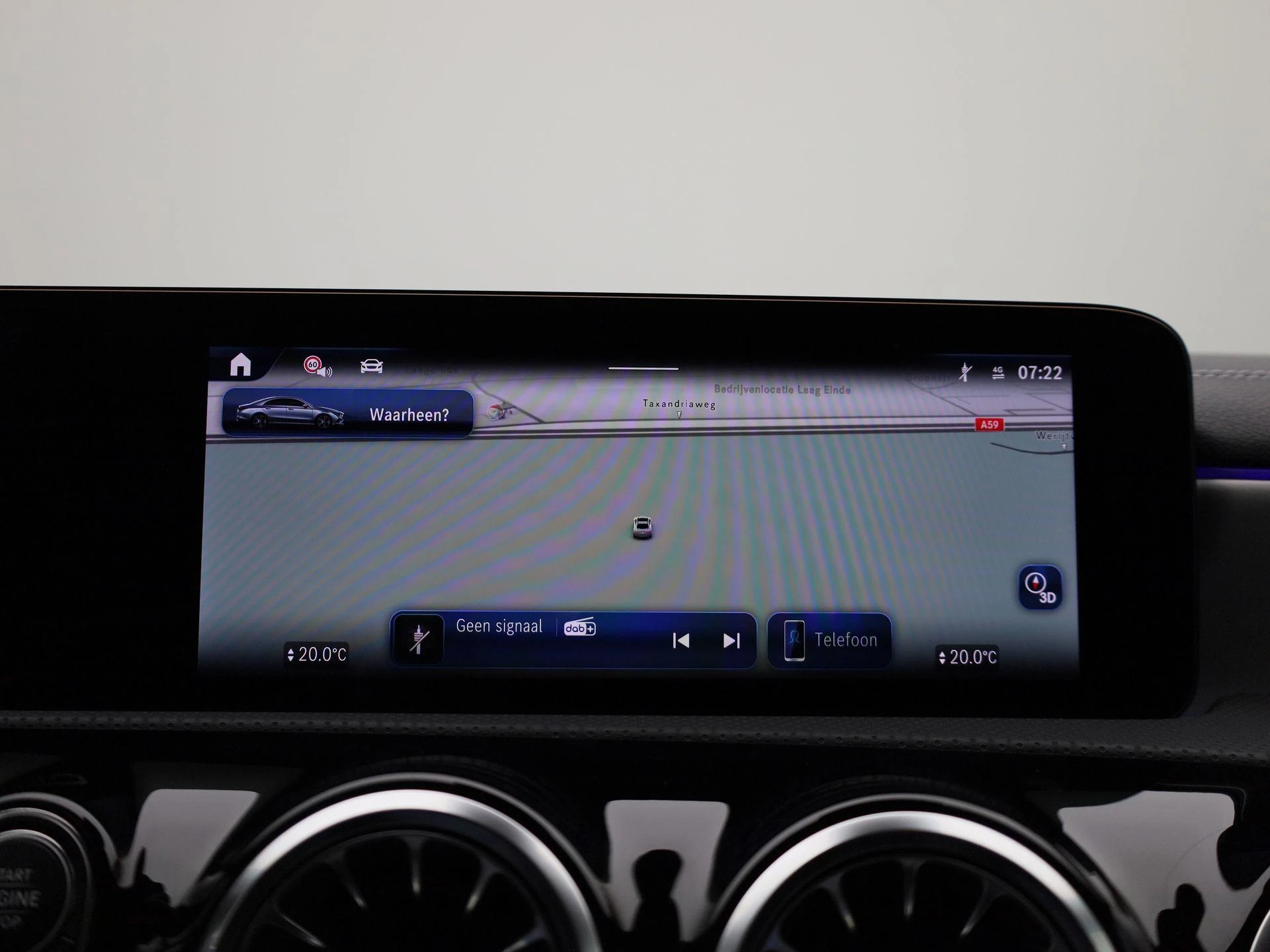 Mercedes-Benz-CLA-image-15
