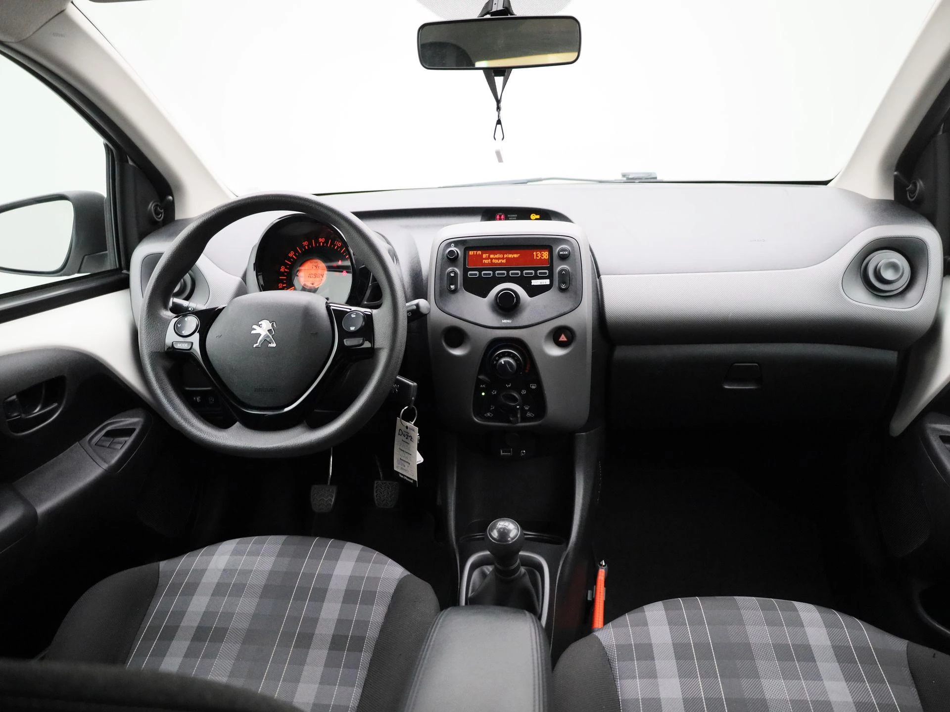 Peugeot-108-image-27