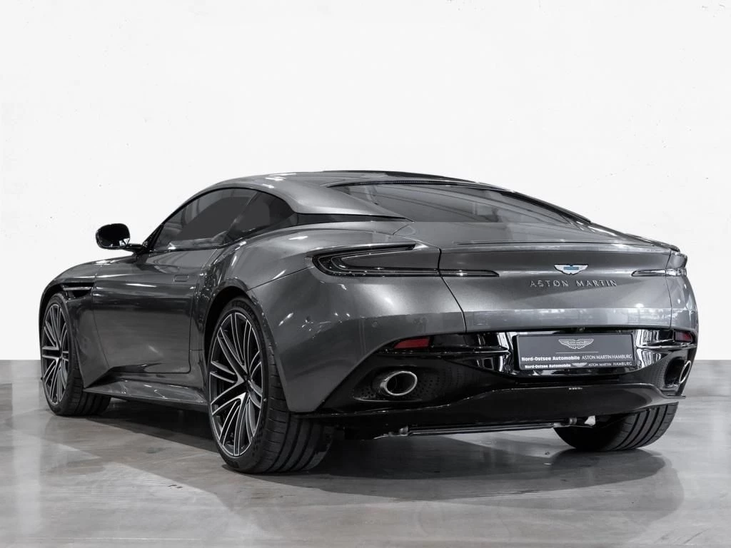 Aston Martin DB12 Coupe Bowers & Wilkins