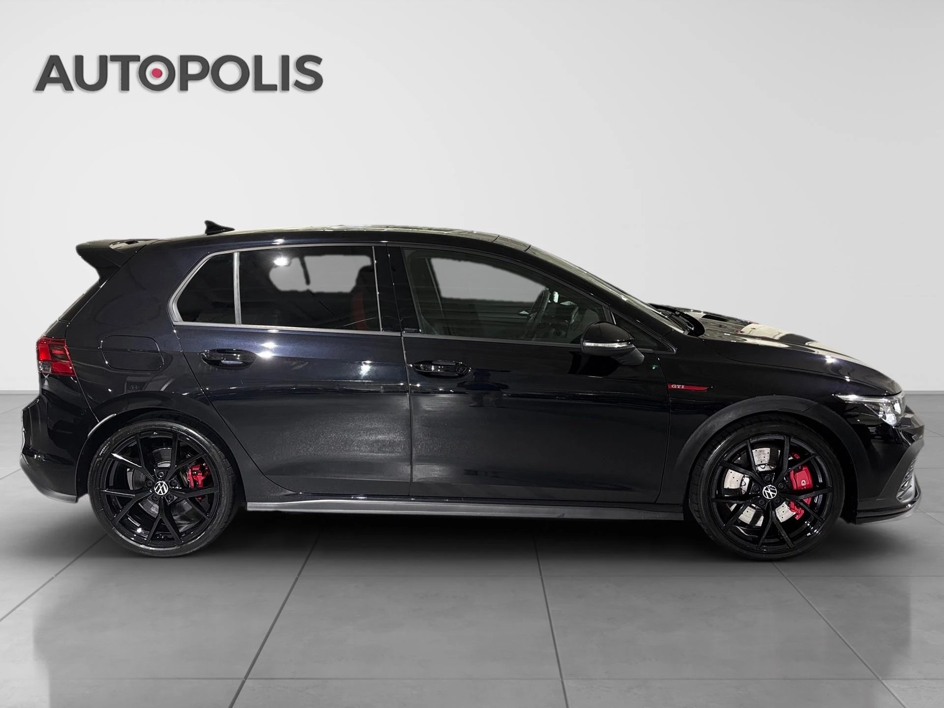 Volkswagen-Golf-image-15