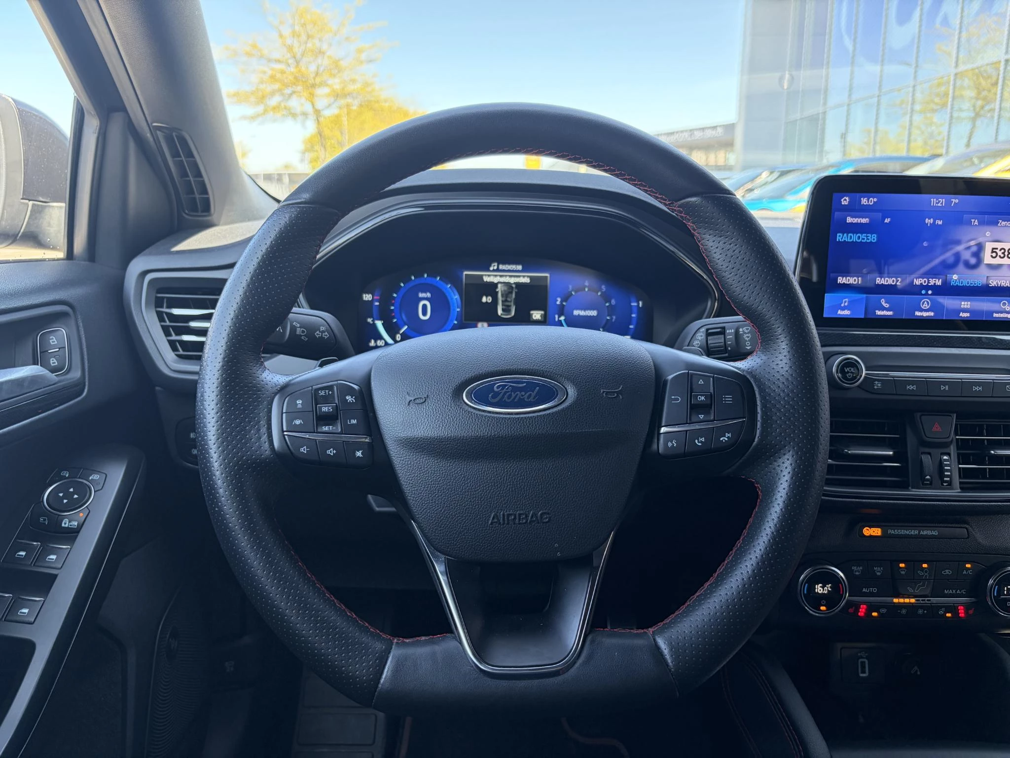 Ford Focus Wagon 1.0 EcoBoost Hybrid ST Line X Business