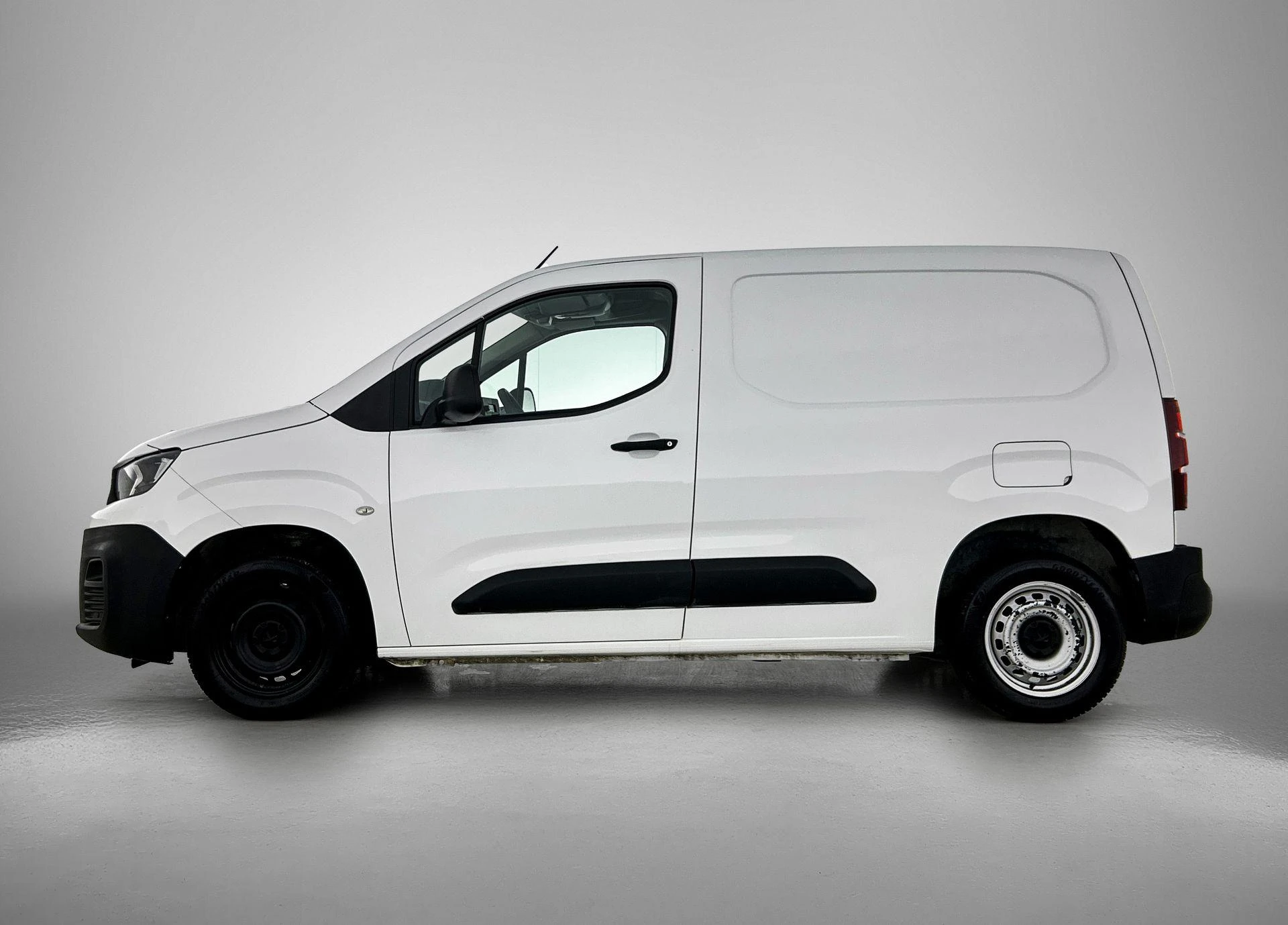Peugeot-Partner-image-1