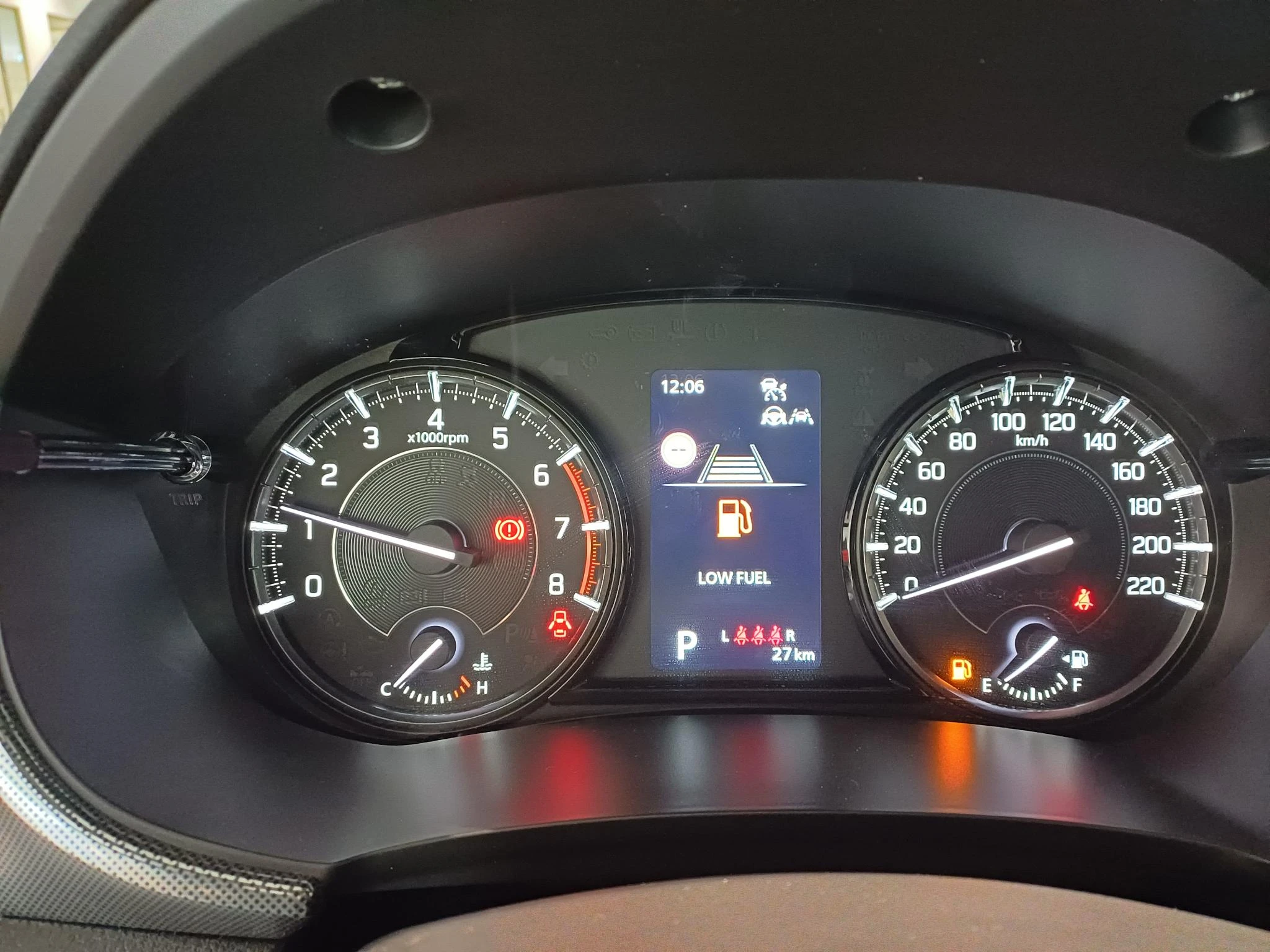 Suzuki-Grand Vitara-image-12