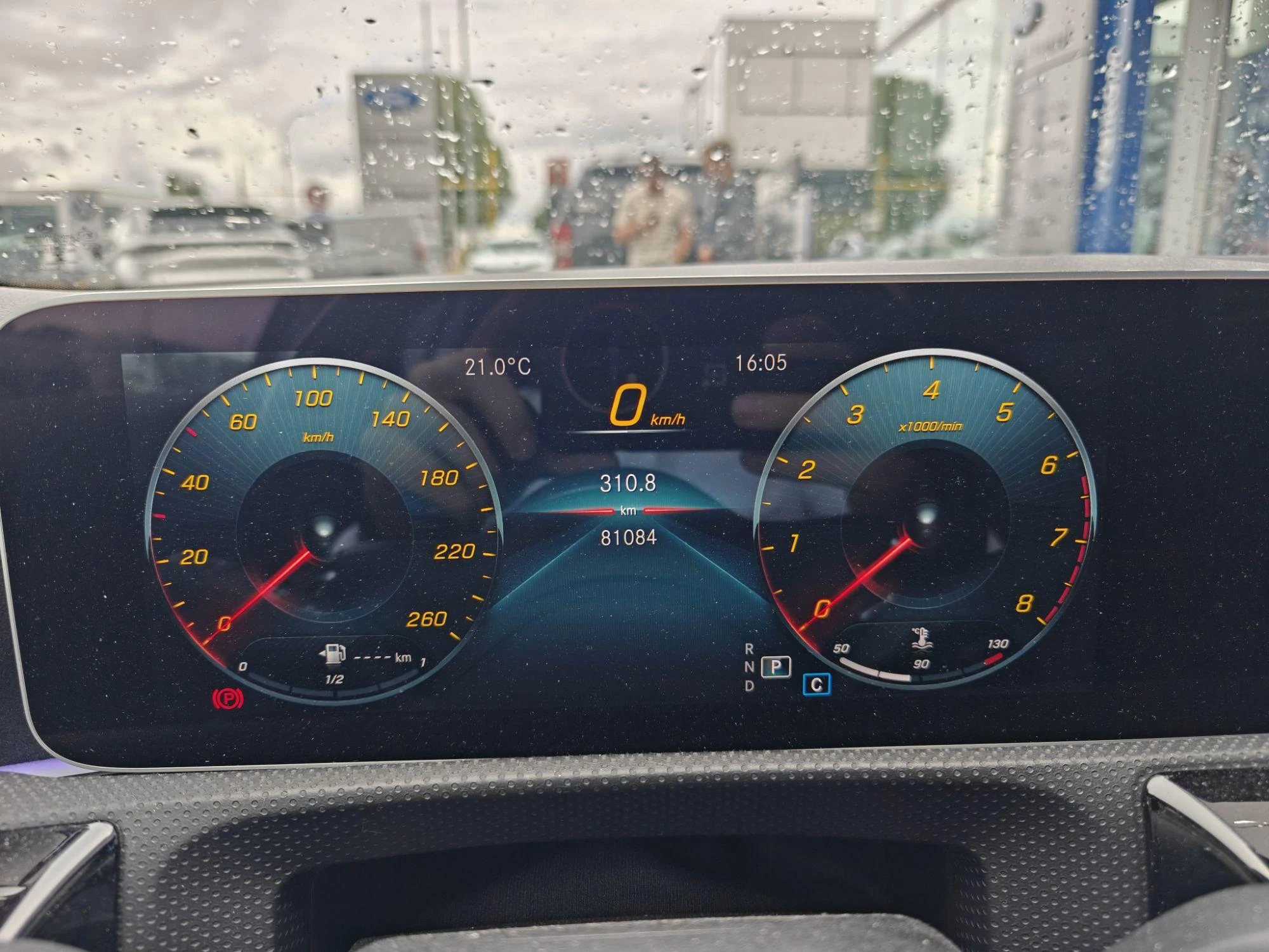 Mercedes-Benz-A-Klasse-image-15