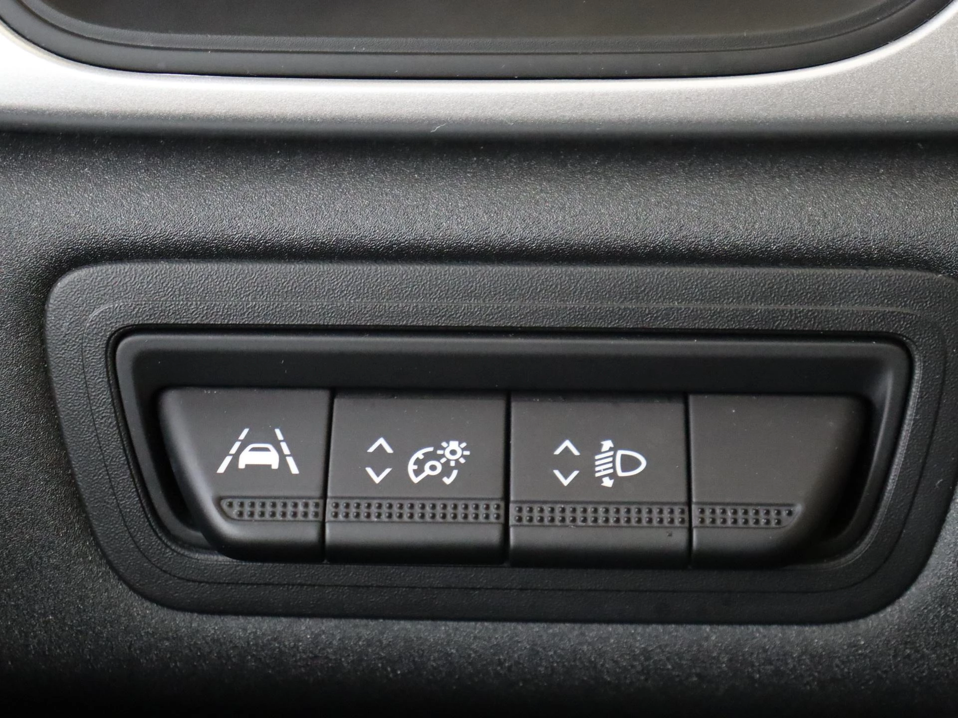 Renault-Captur-image-24