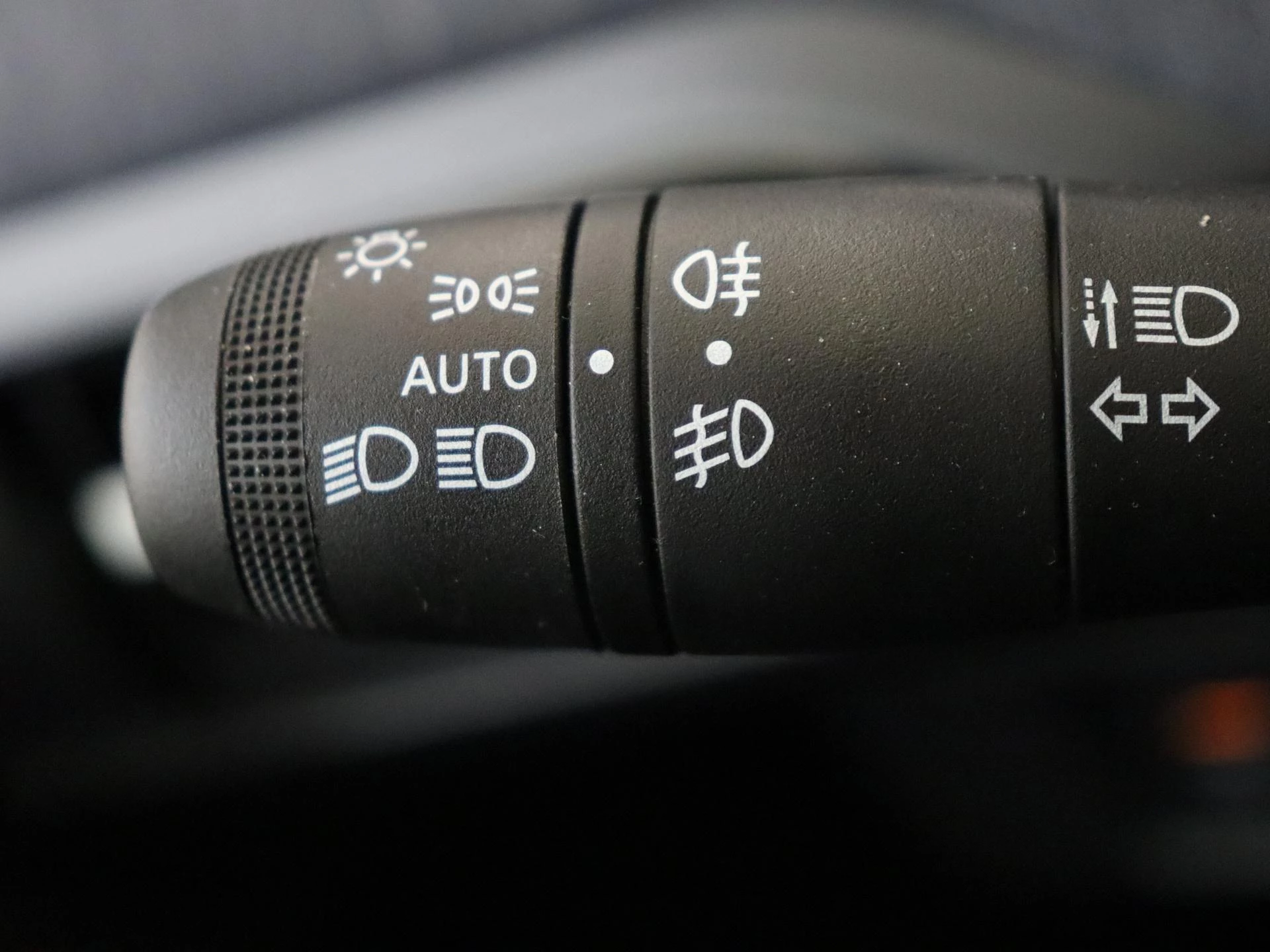 Dacia-Sandero Stepway-image-22