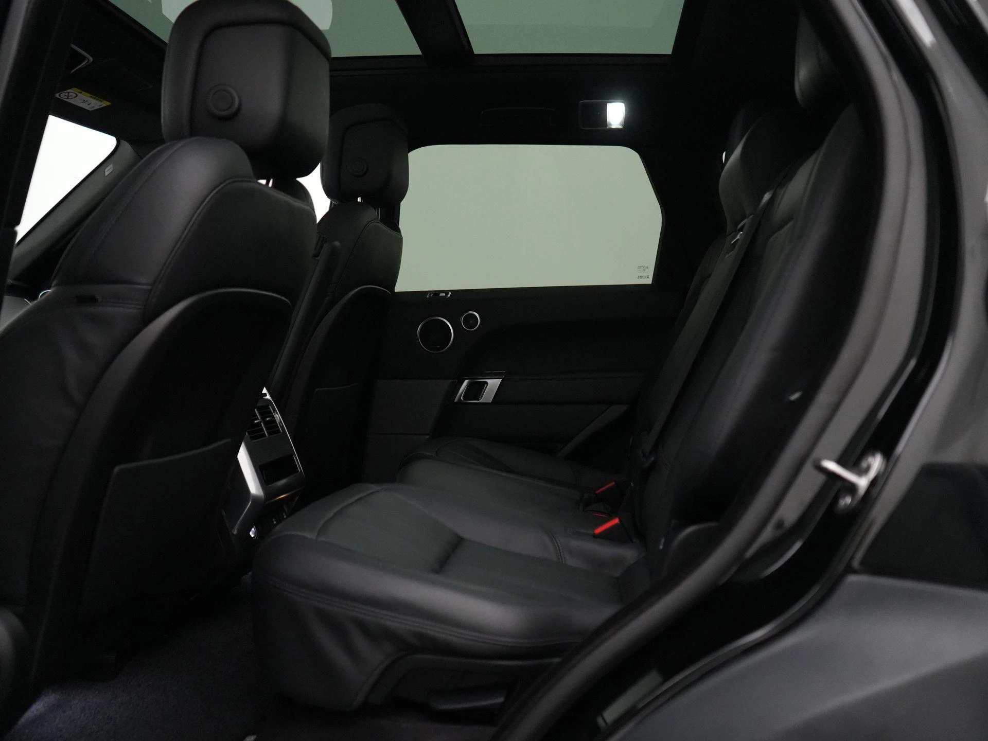 Land Rover-Range Rover Sport-image-38