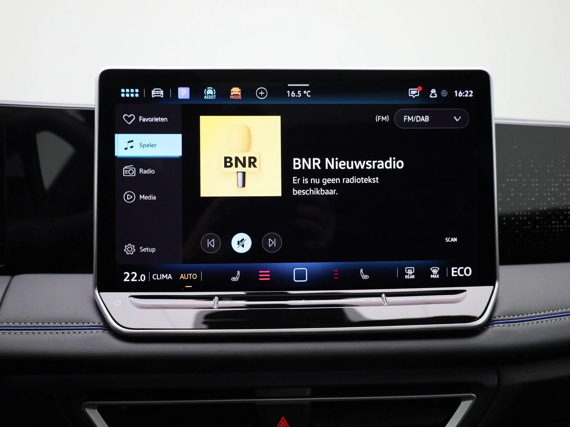 Volkswagen-Tiguan-image-23