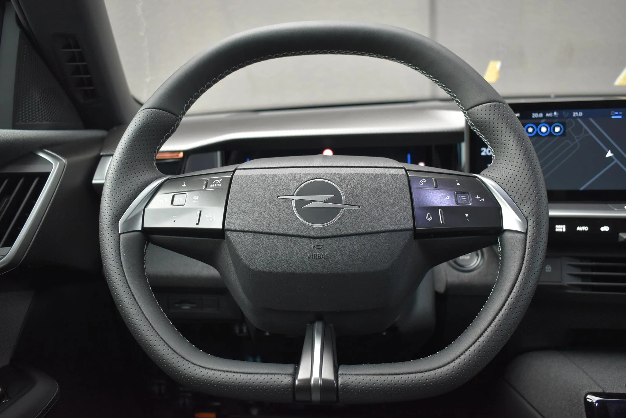 Opel-Grandland-image-18