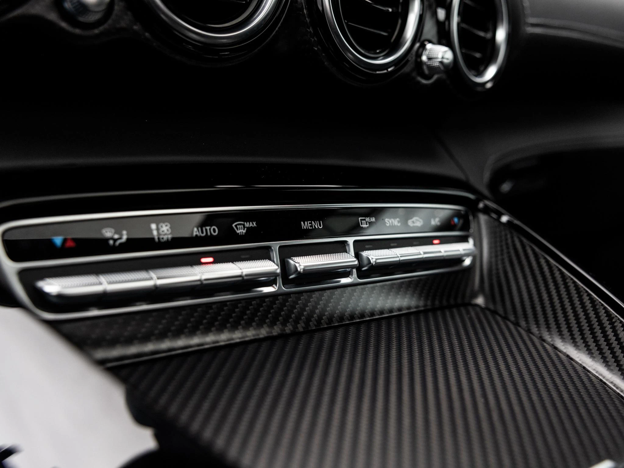 Mercedes-AMG-GT-image-11
