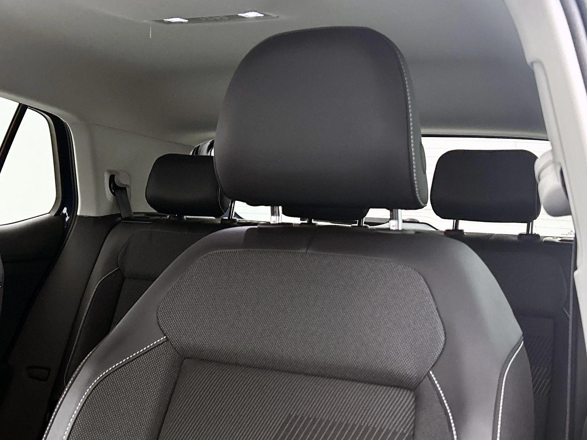 Volkswagen-T-Cross-image-8