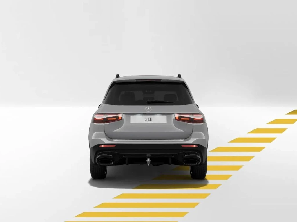 Mercedes-Benz-GLB 200 d-image-5