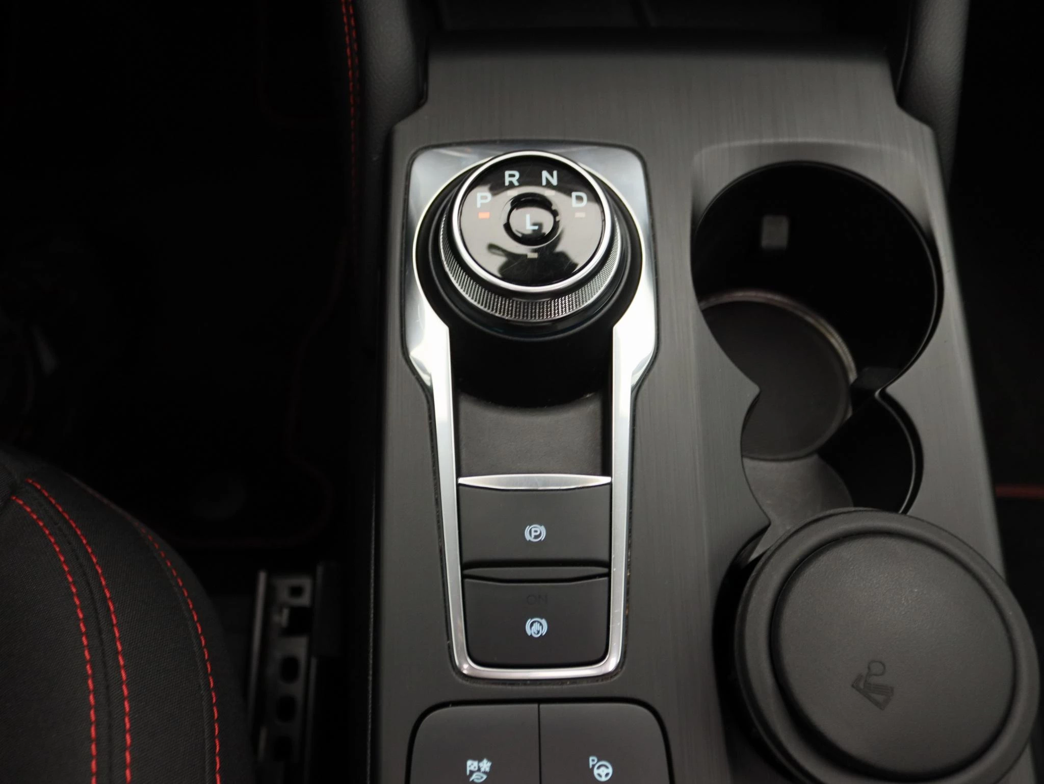 Ford-Kuga-image-11