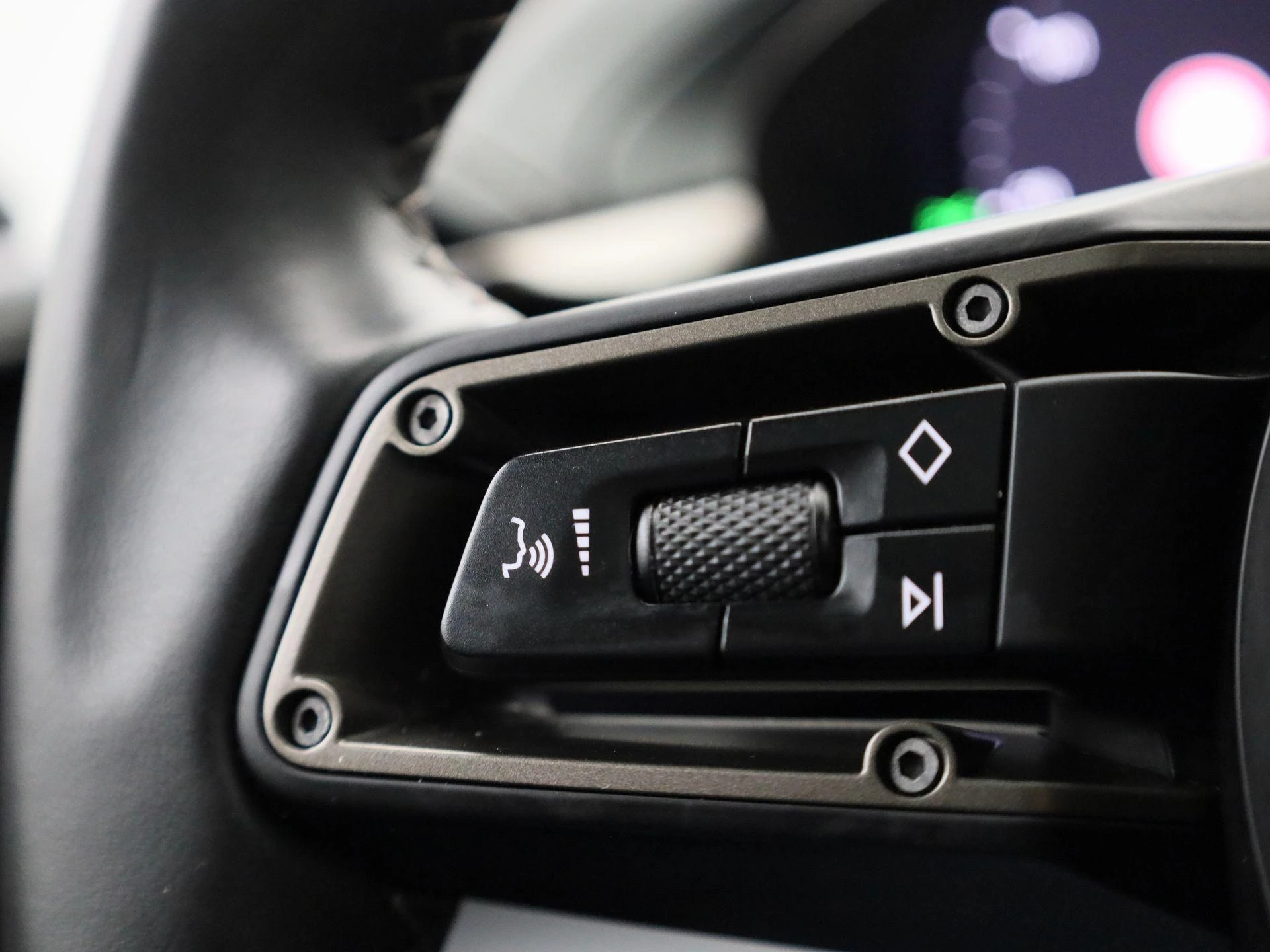 Porsche-Macan-image-25