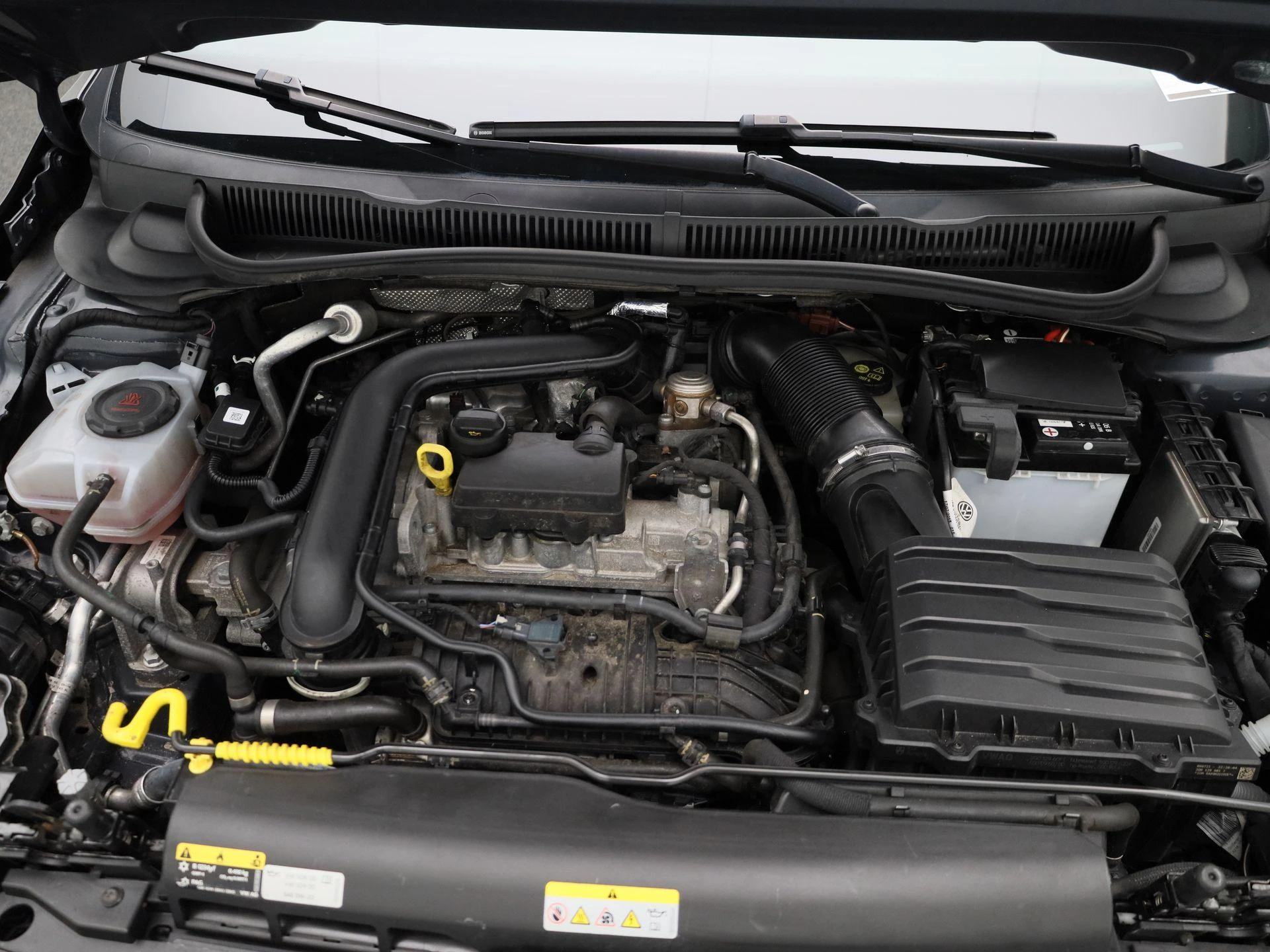 Volkswagen-Polo-image-36