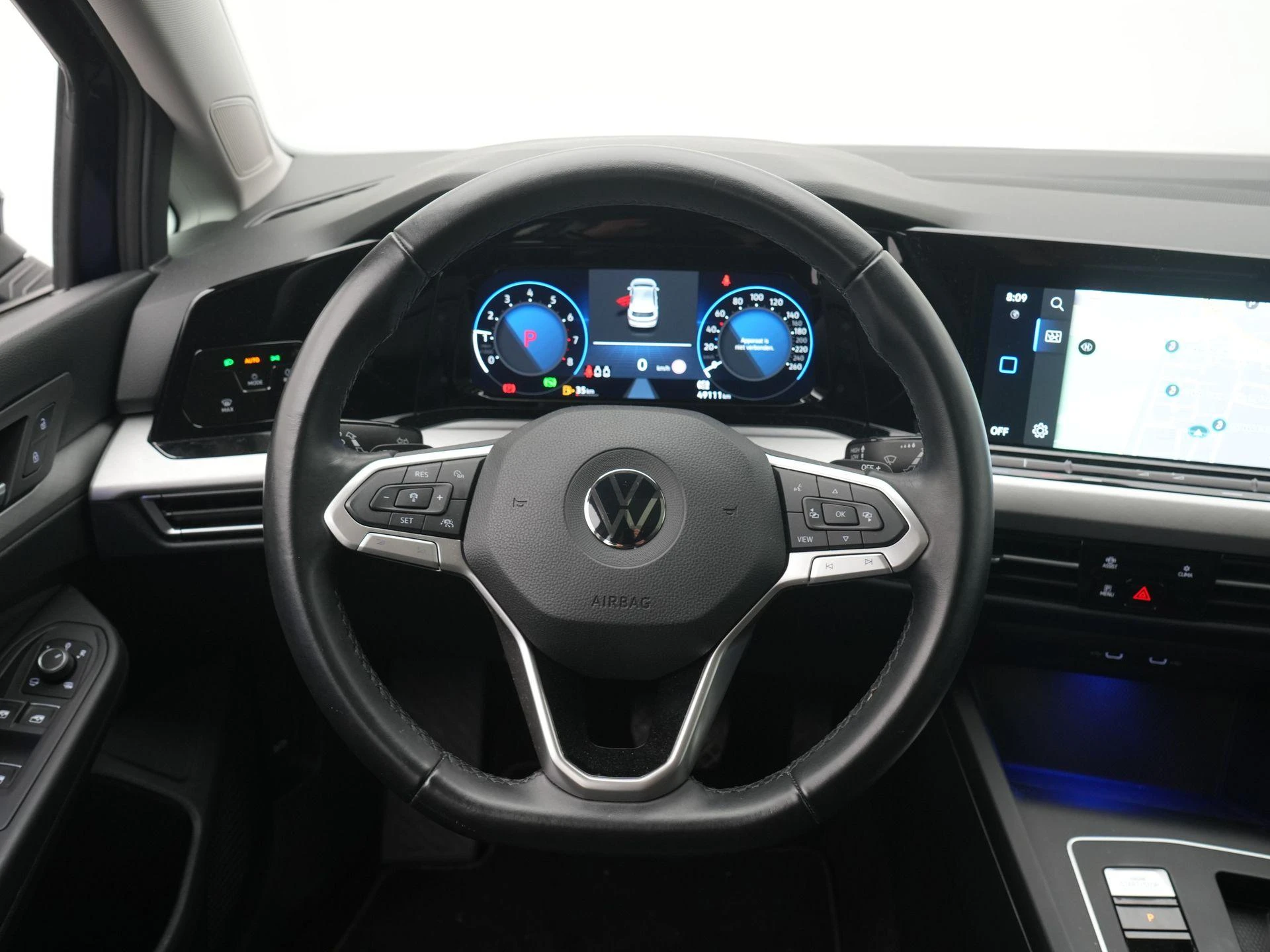 Volkswagen-Golf-image-7