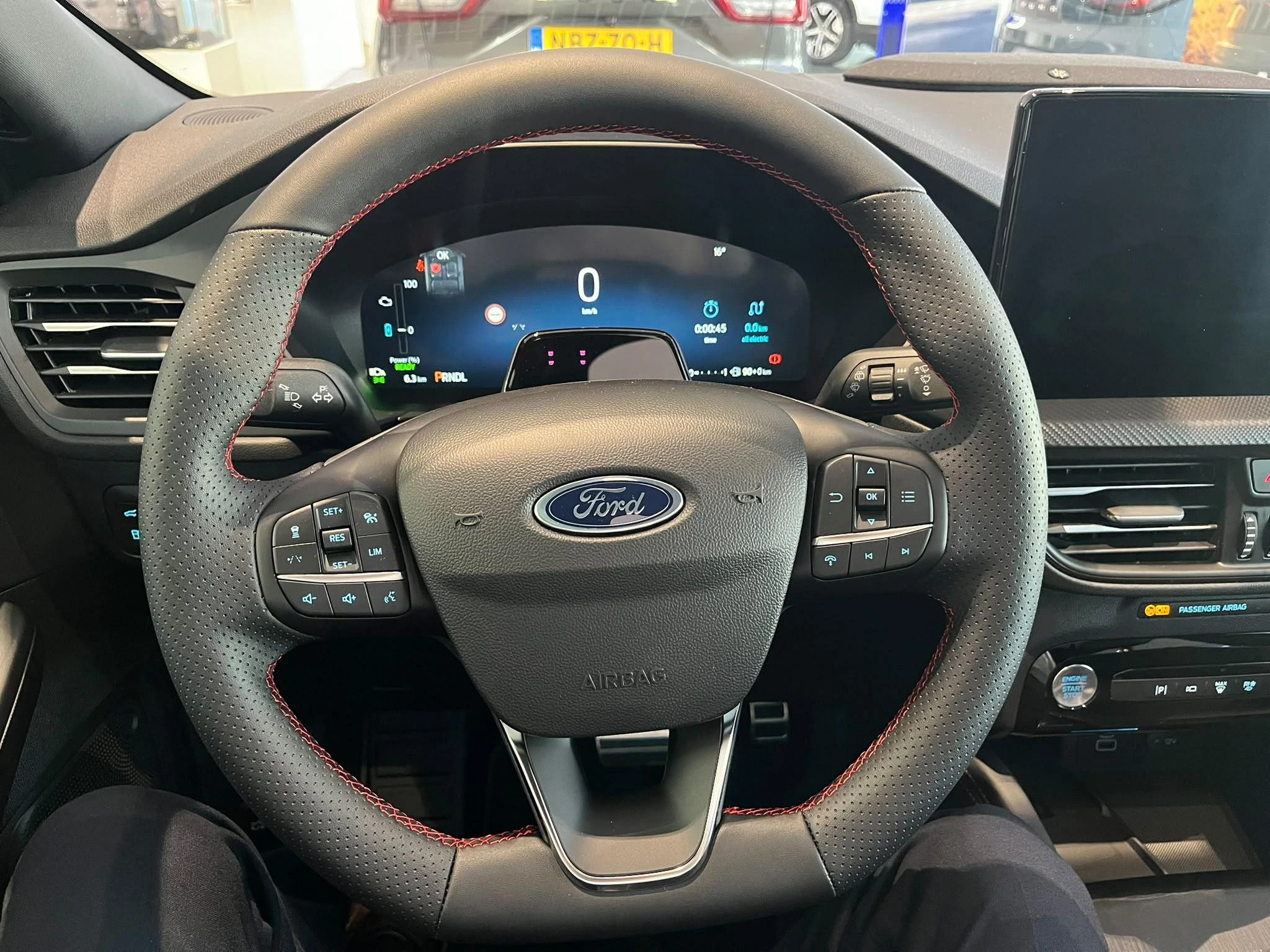 Ford-Kuga-image-8