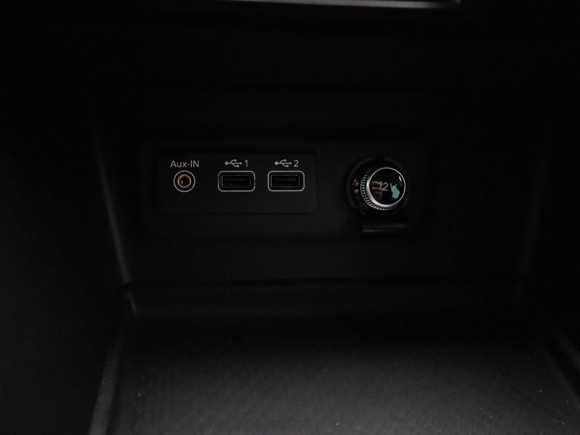 Renault-Megane E-Tech-image-24