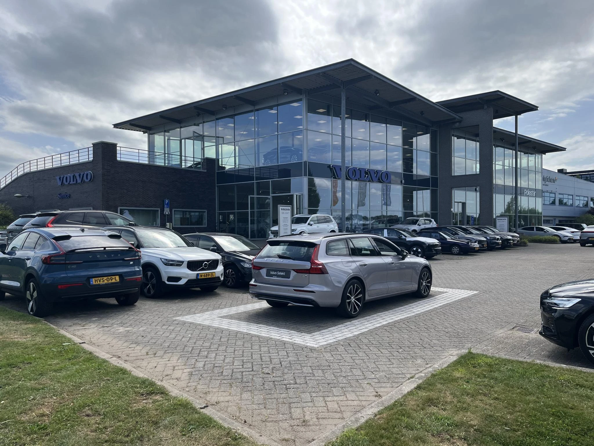 Volvo-V60-image-29