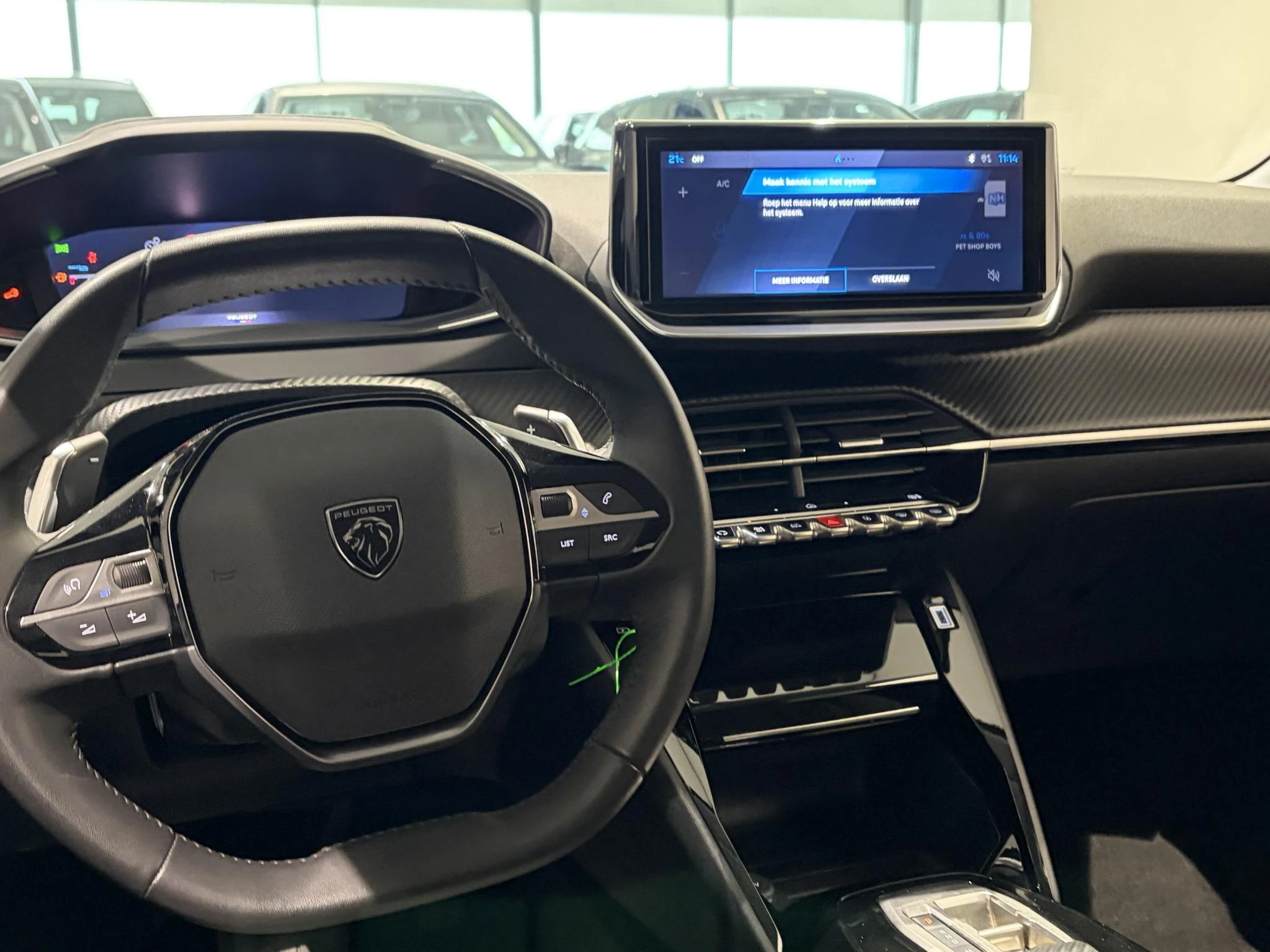 Peugeot-208-image-8