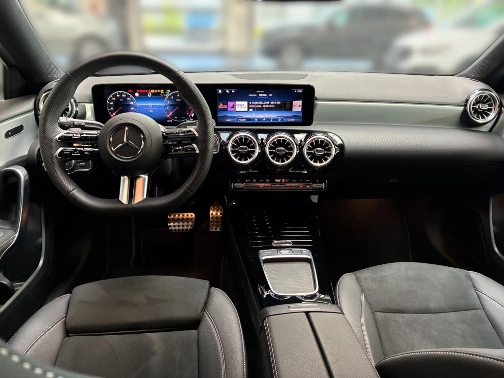Mercedes-Benz-A-Klasse 200-image-11