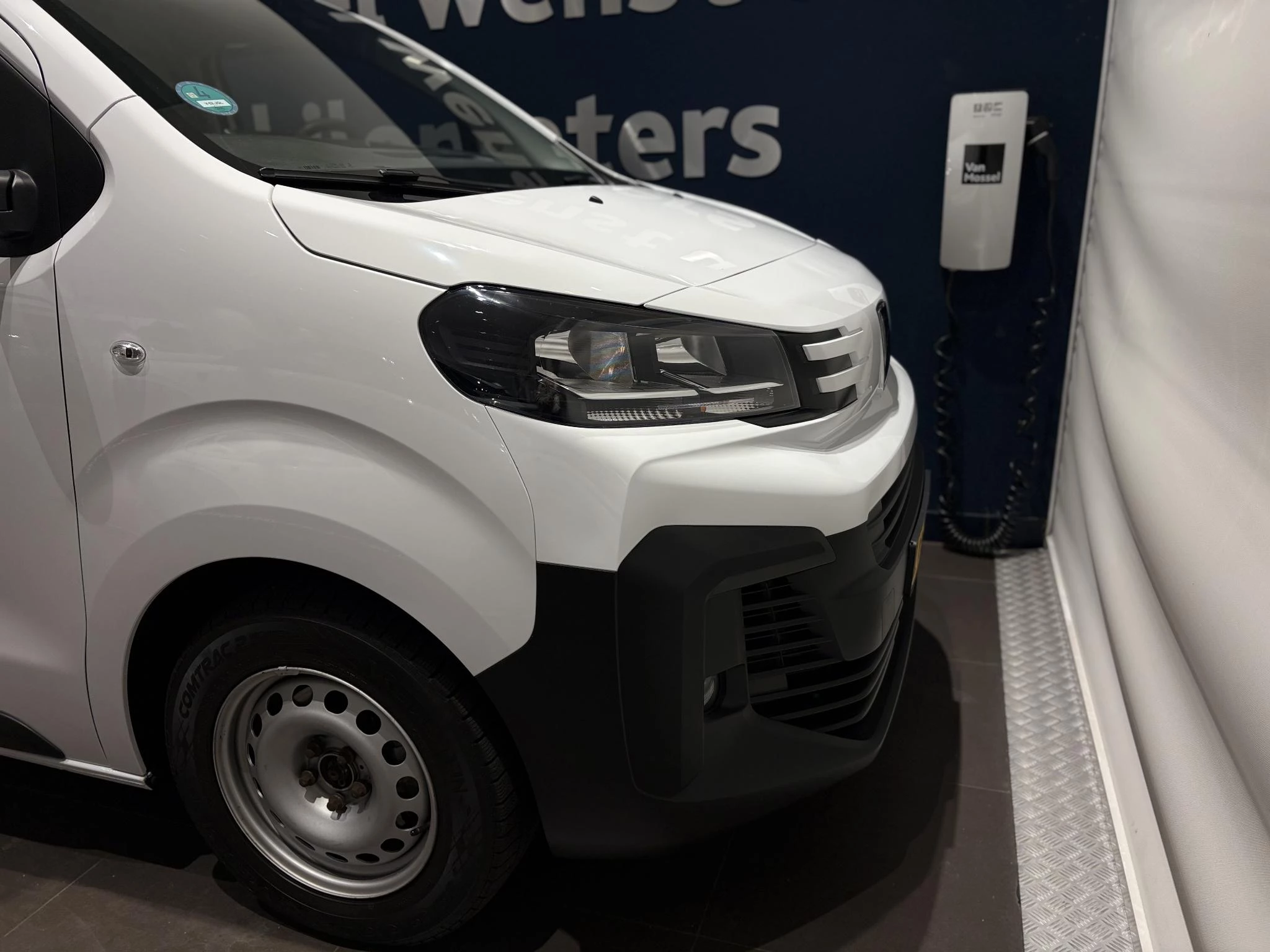 Peugeot-Expert-image-27