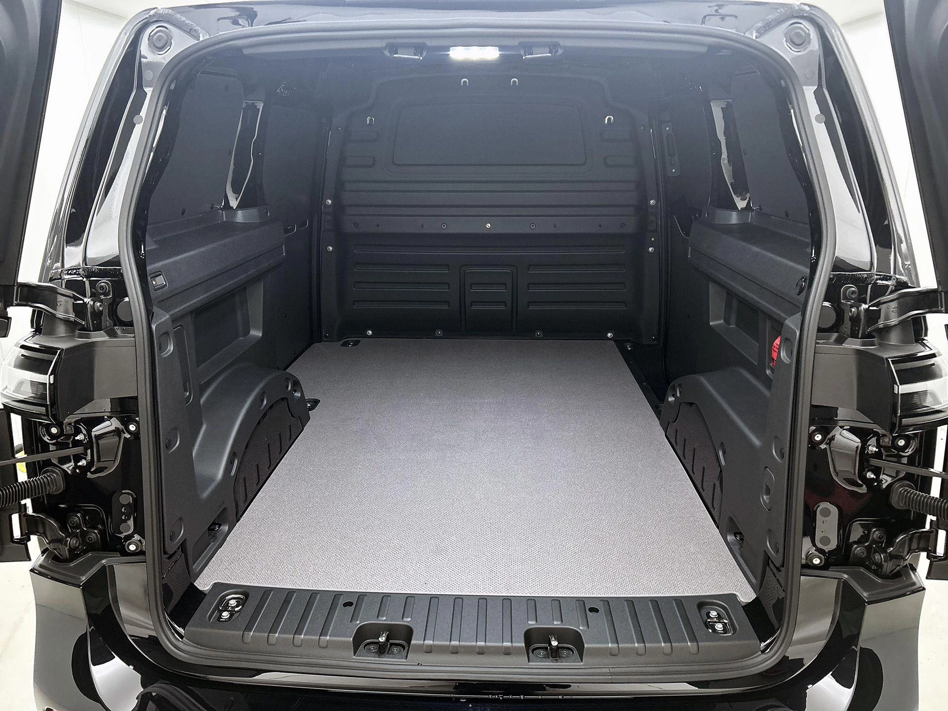 Volkswagen-ID. Buzz Cargo-image-21