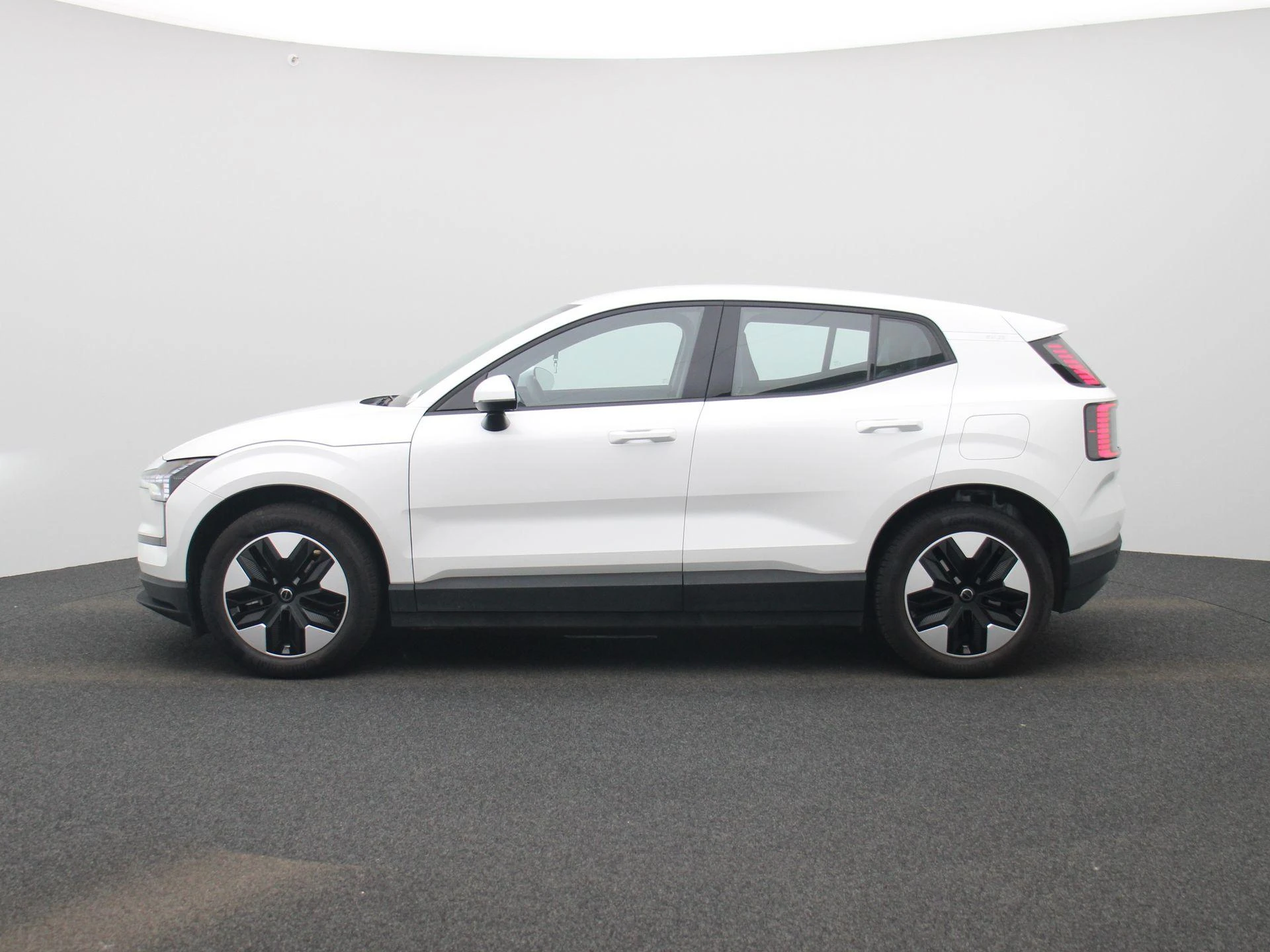 Volvo-EX30-image-3