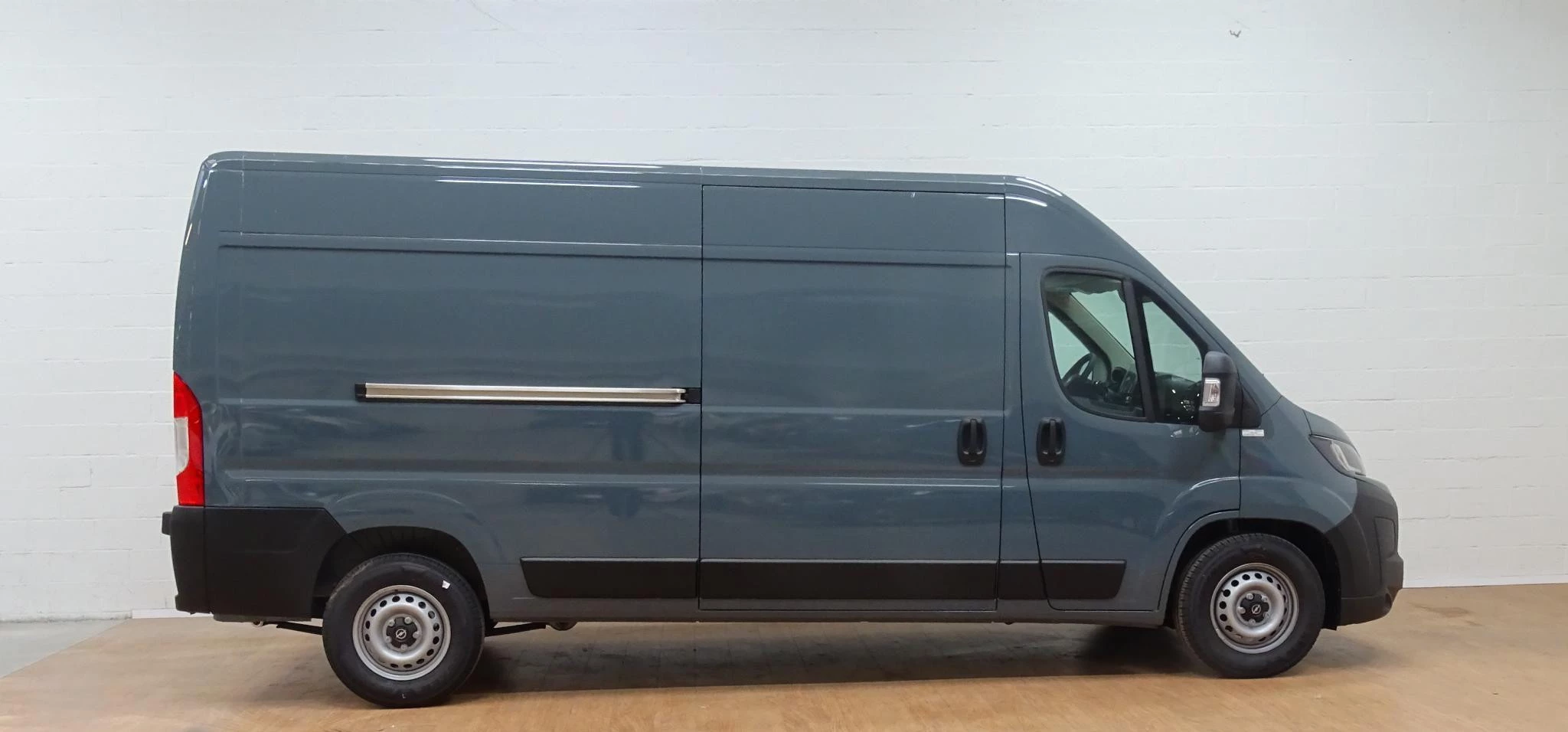 Opel Movano 3500 2.2 L Turbo D 103kW L3H2 Heavy