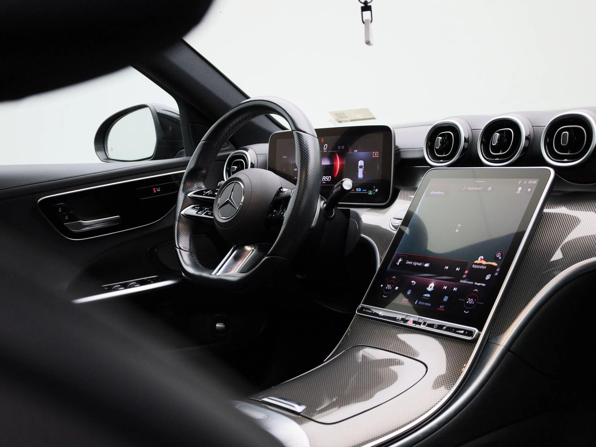 Mercedes-Benz-Classe C-image-44