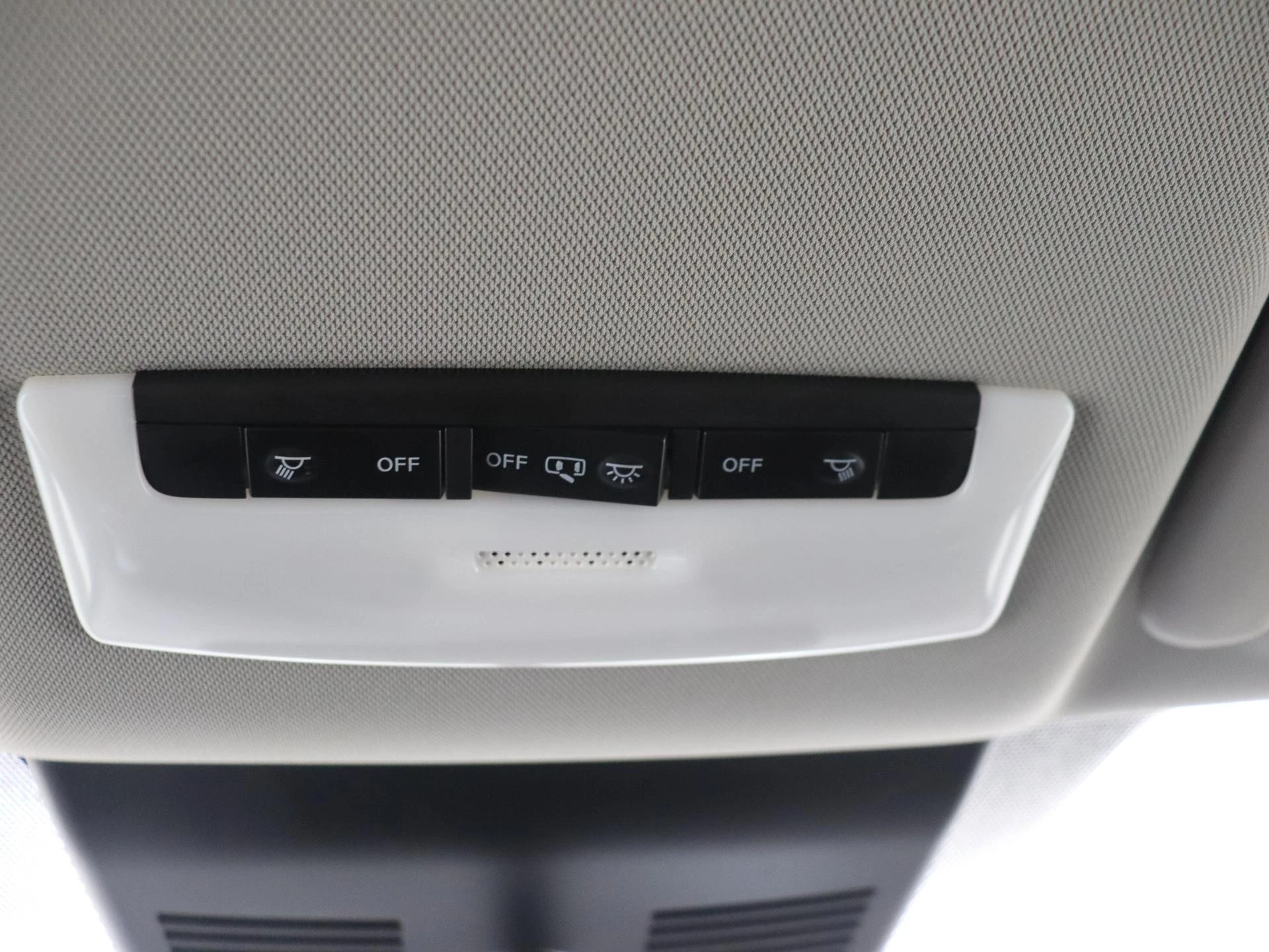 Nissan-Leaf-image-21