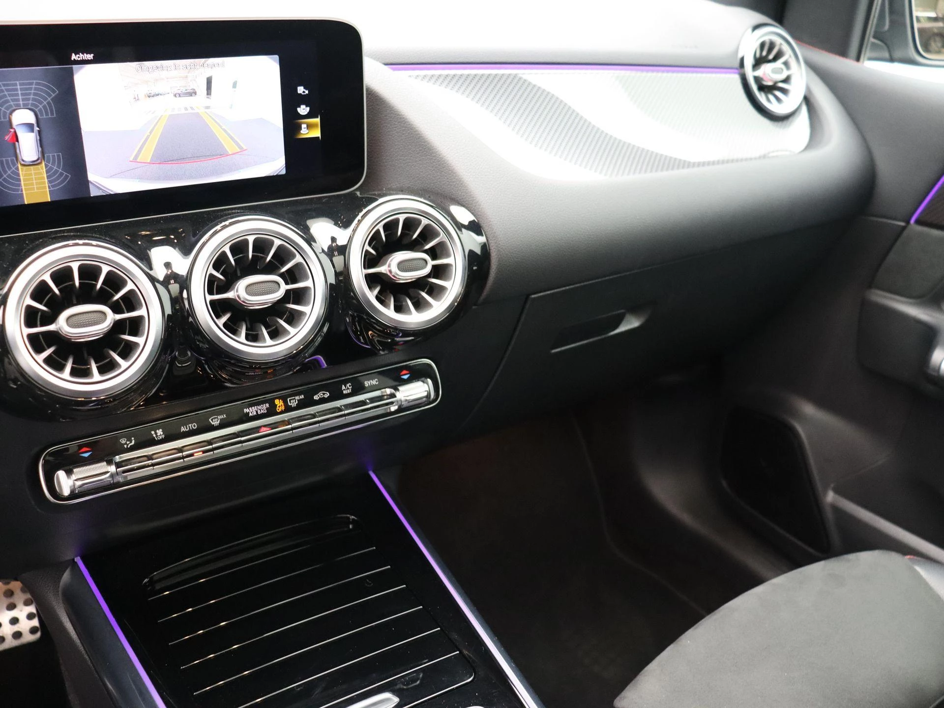 Mercedes-Benz-Classe B-image-12