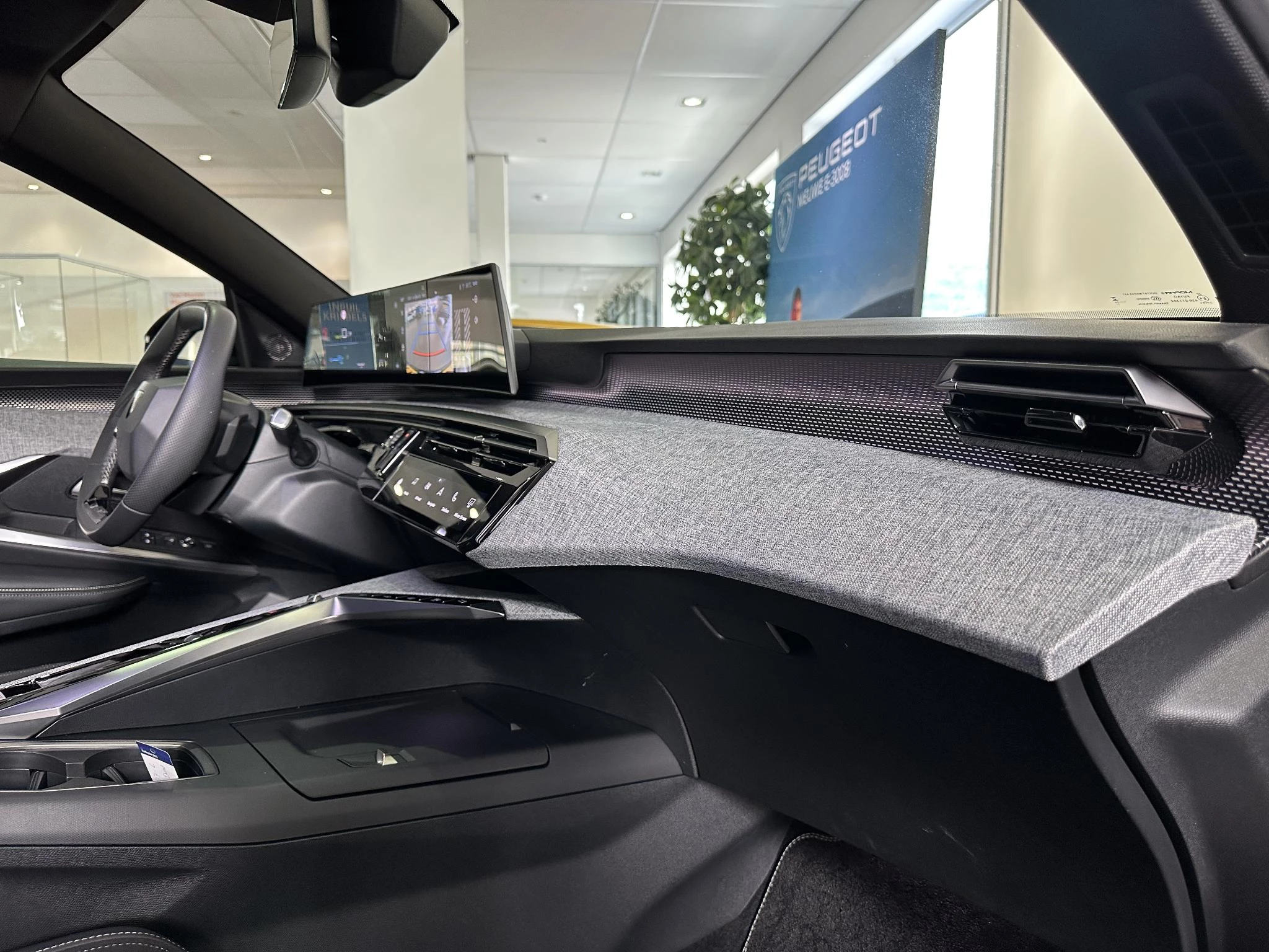 Peugeot-e-3008-image-14