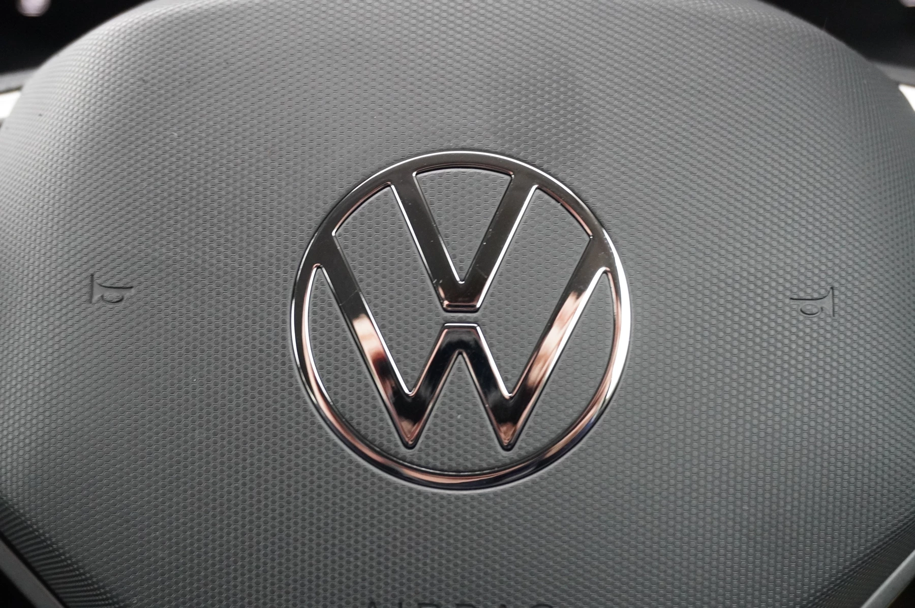Volkswagen-Polo-image-27