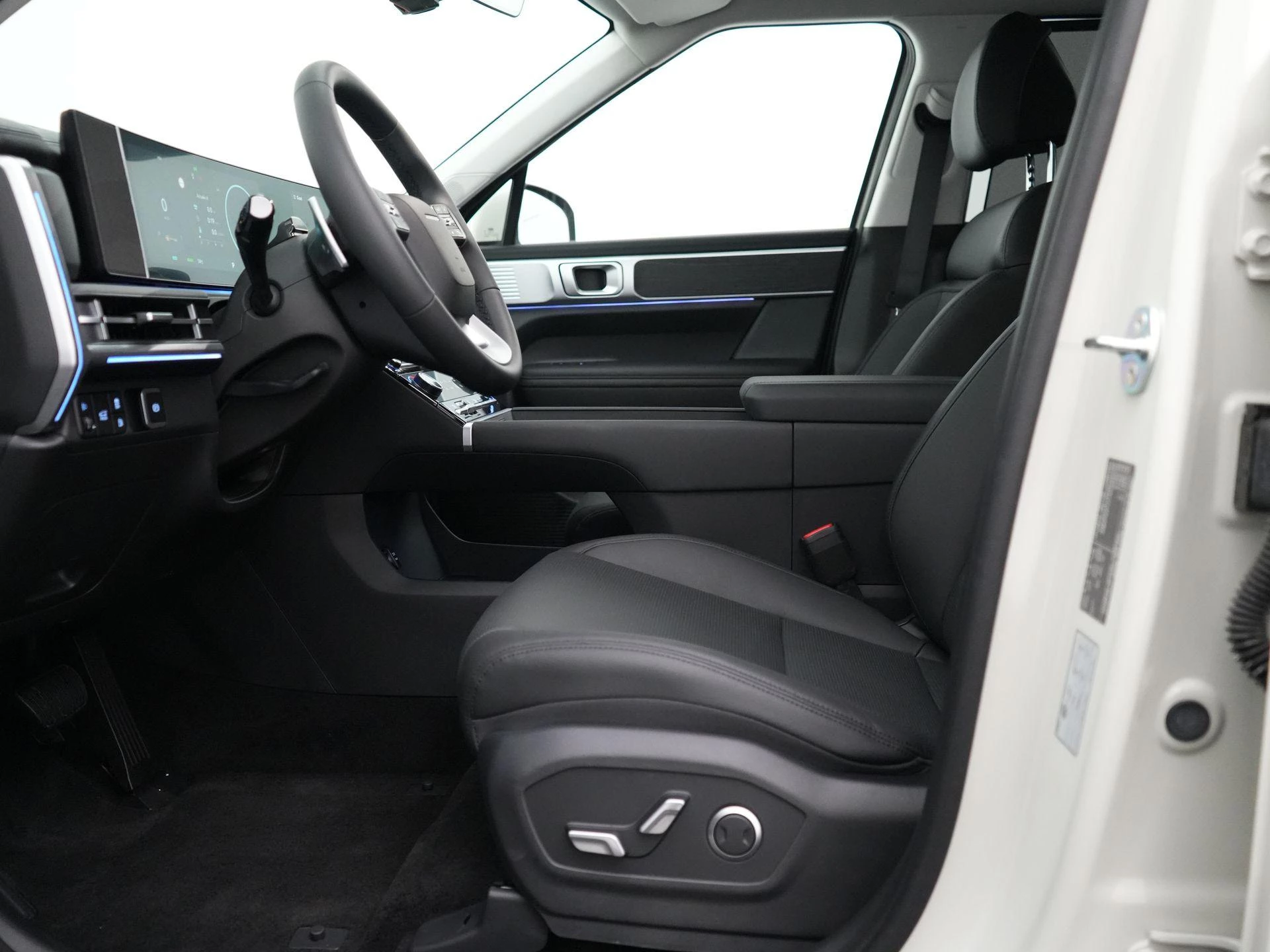 Hyundai-Santa Fe-image-29