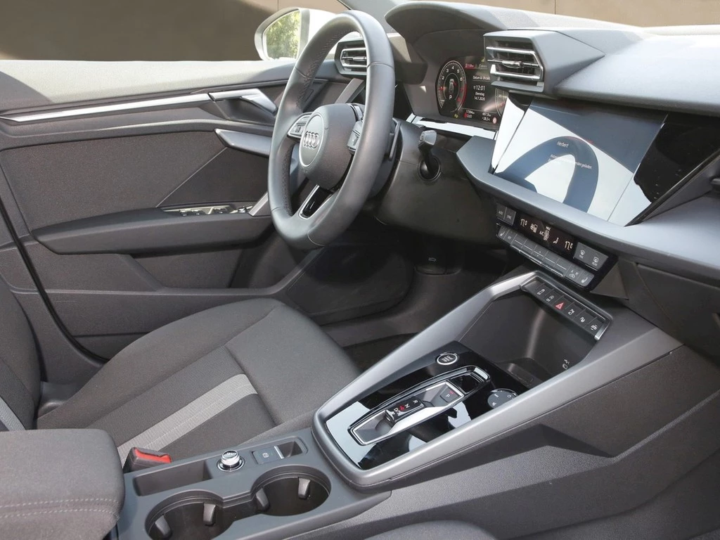Audi A3 allstreet 35 TFSI 18" AHK Navi+VC ACC LED RFK+PDC SHZ