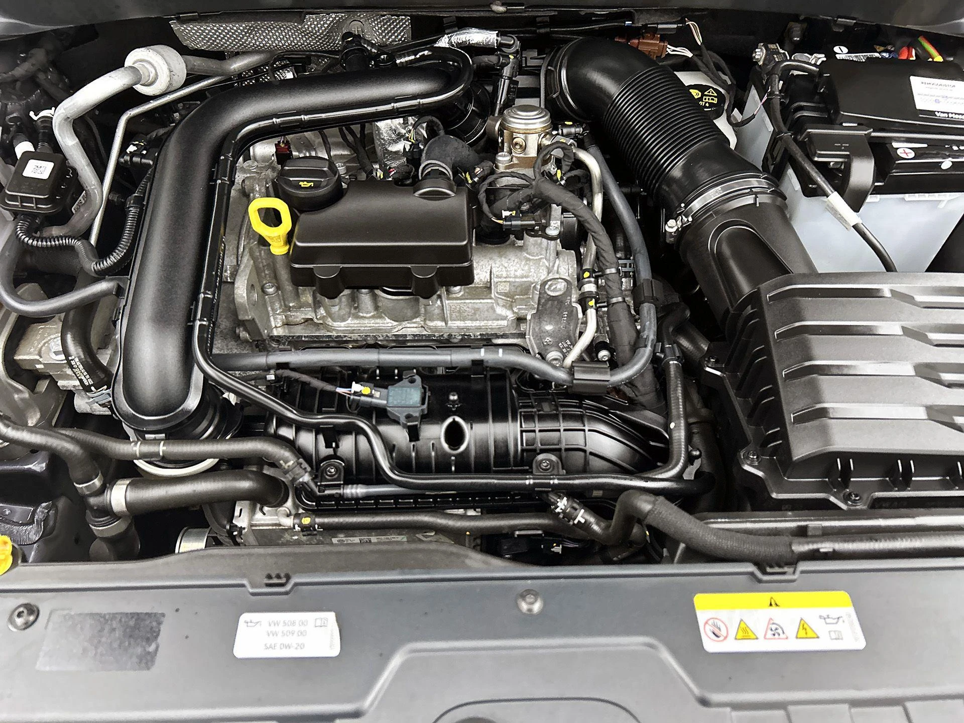 Volkswagen-T-Cross-image-27