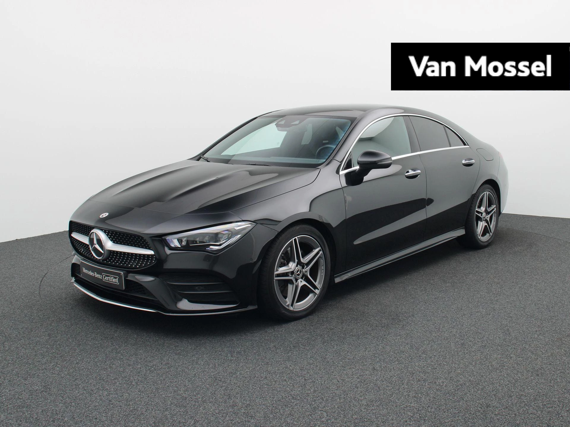 Mercedes-Benz-CLA-image-0