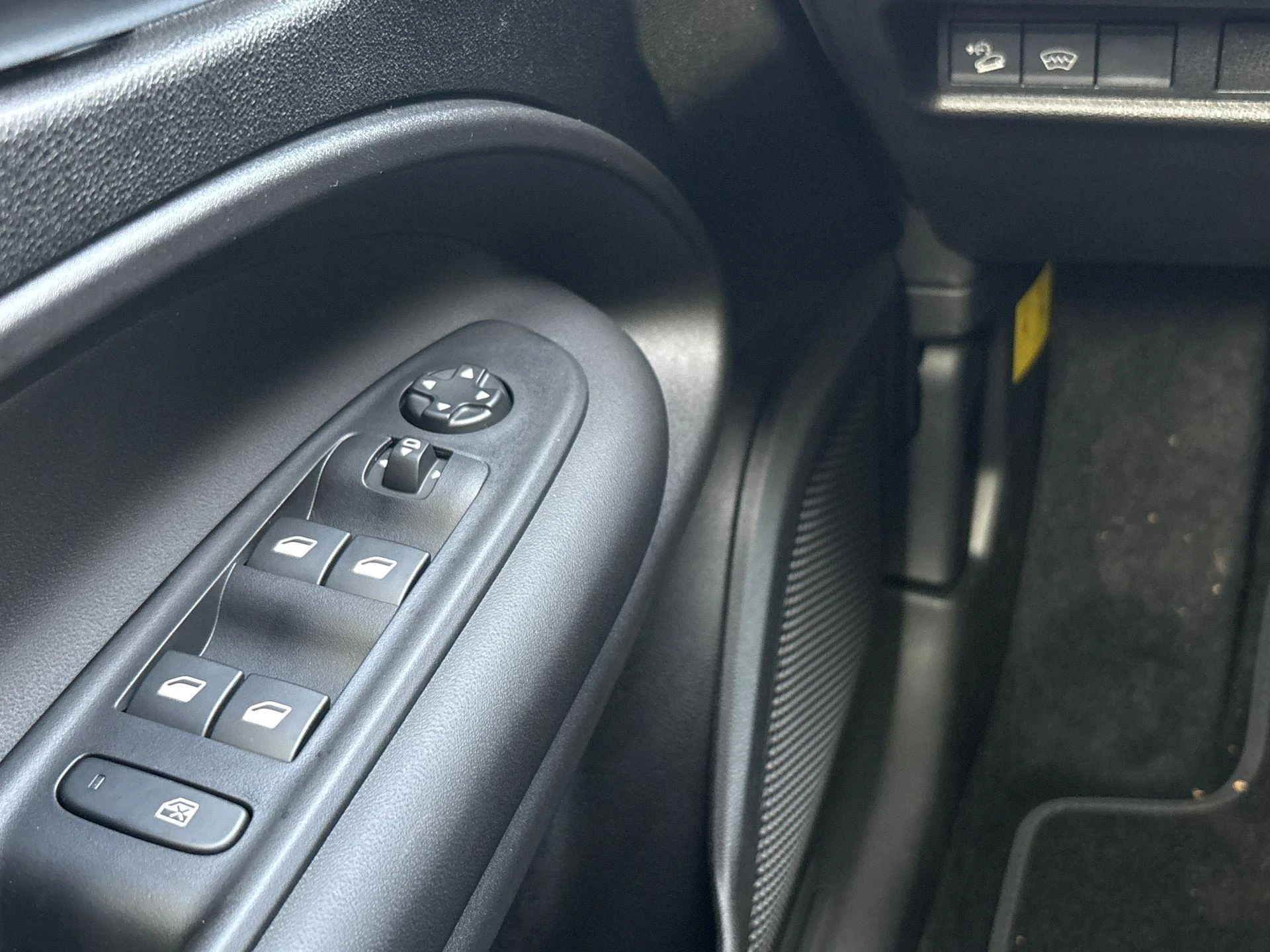 Jeep-Avenger-image-24