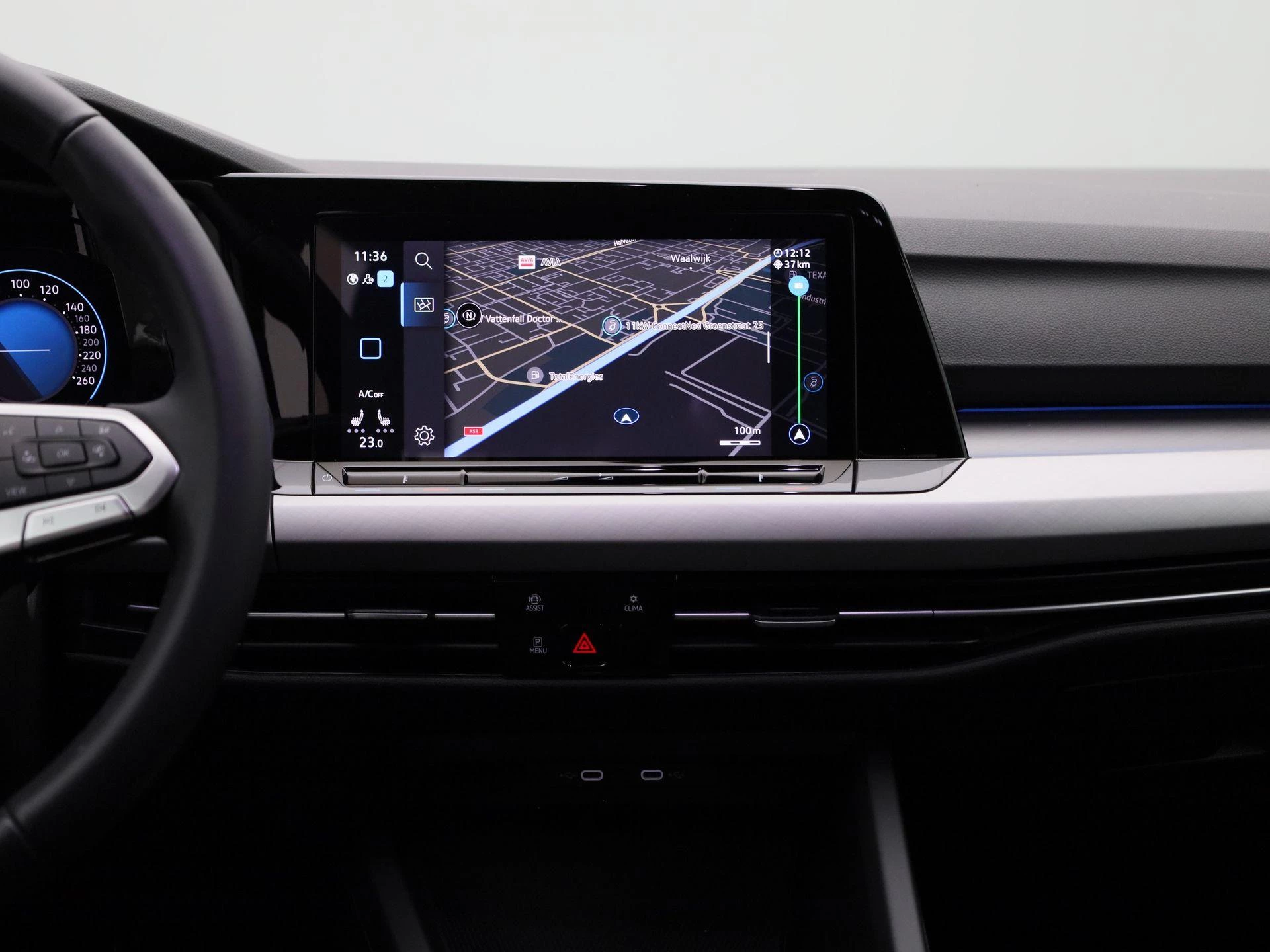 Volkswagen-Golf-image-8