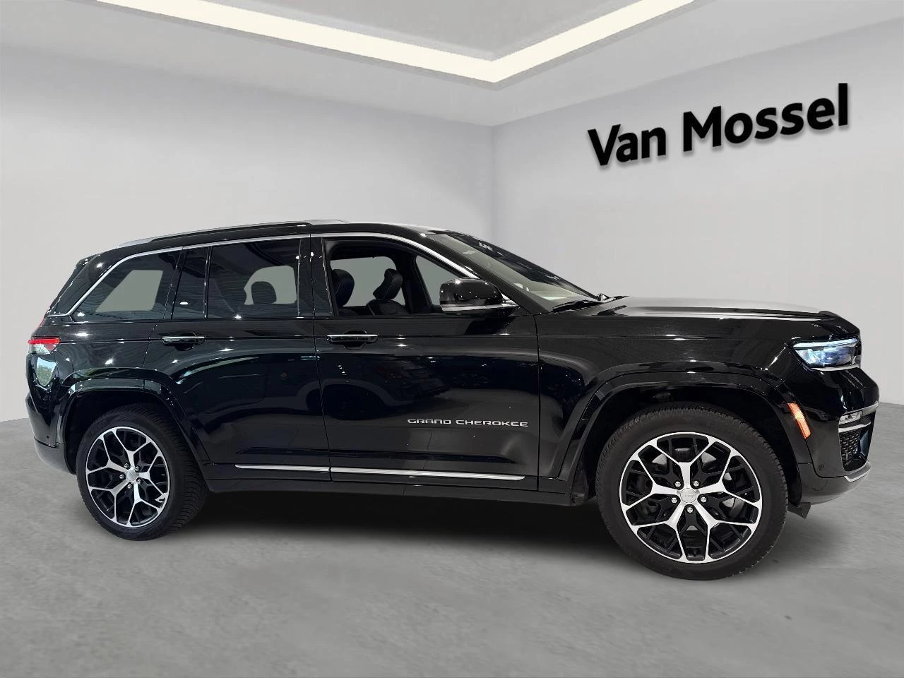 Jeep-Grand Cherokee-image-4