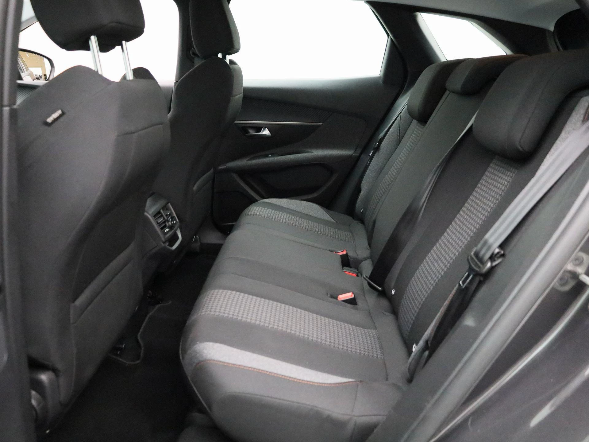 Peugeot-3008-image-11