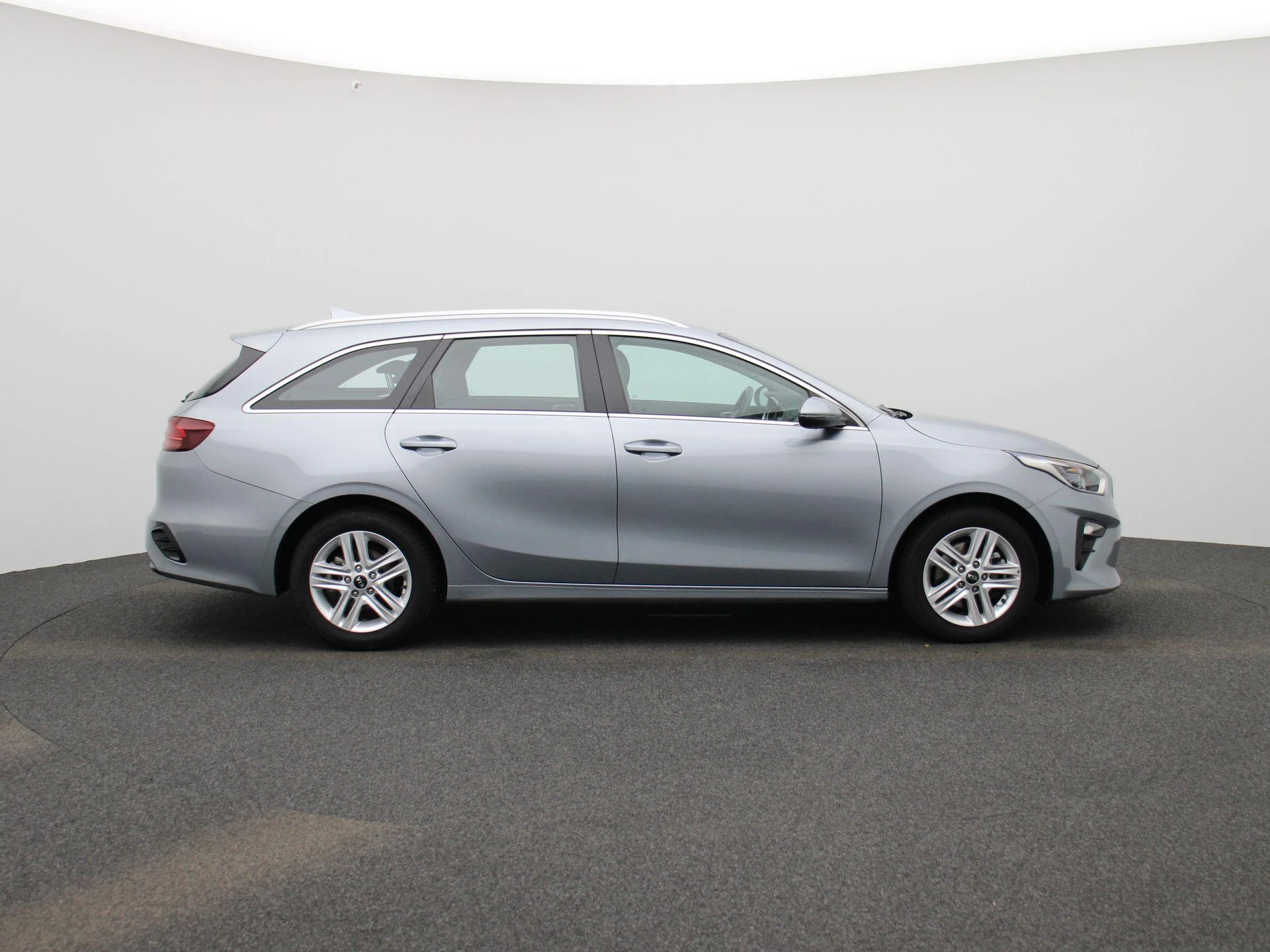 Kia-Ceed Sportswagon-image-5