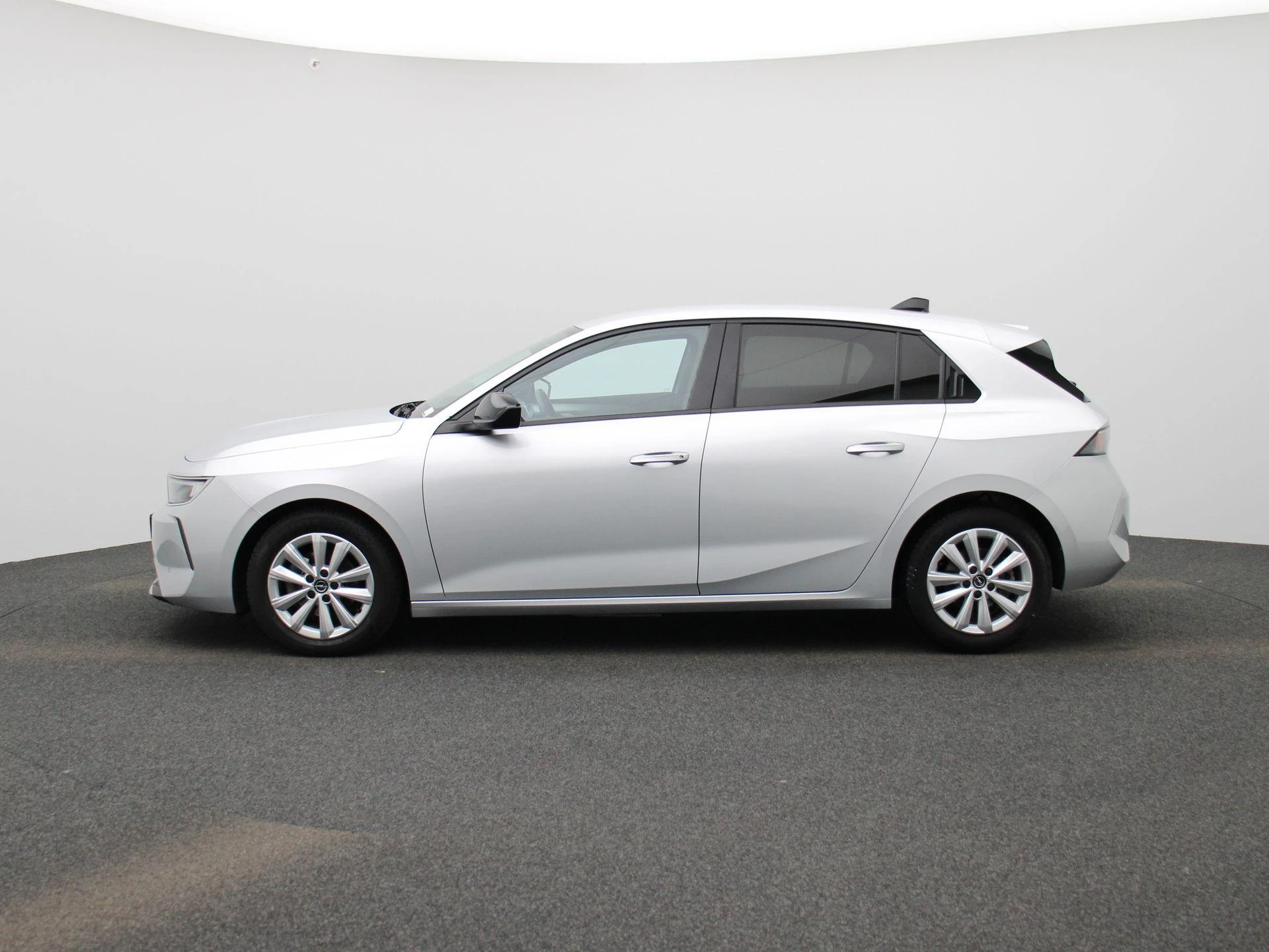 Opel-Astra-image-3