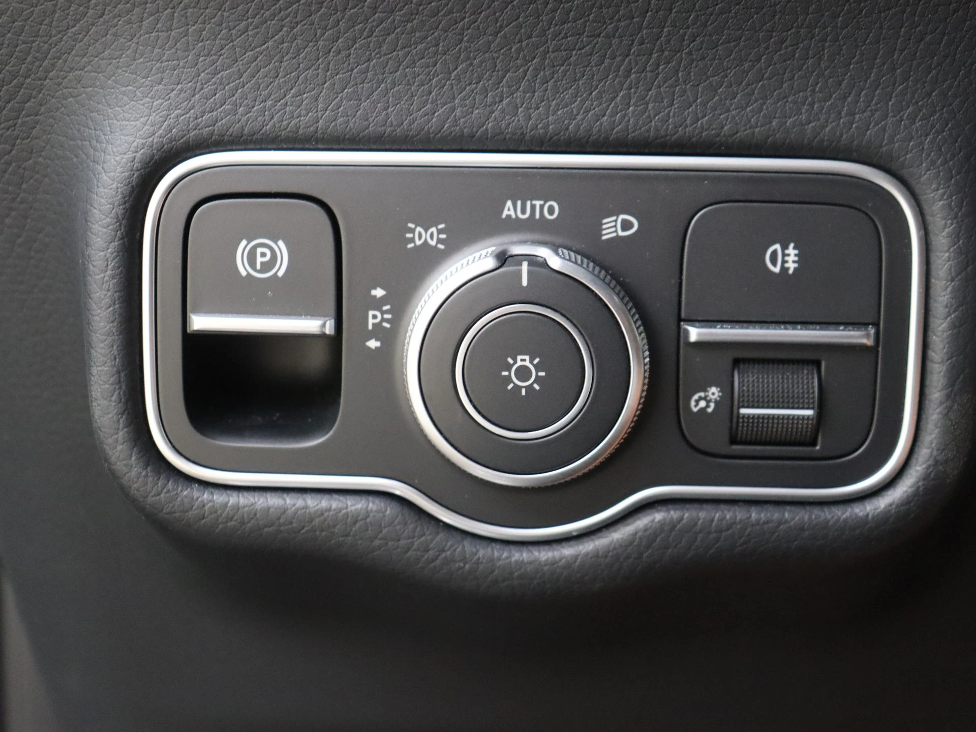 Mercedes-Benz-Classe G-image-24
