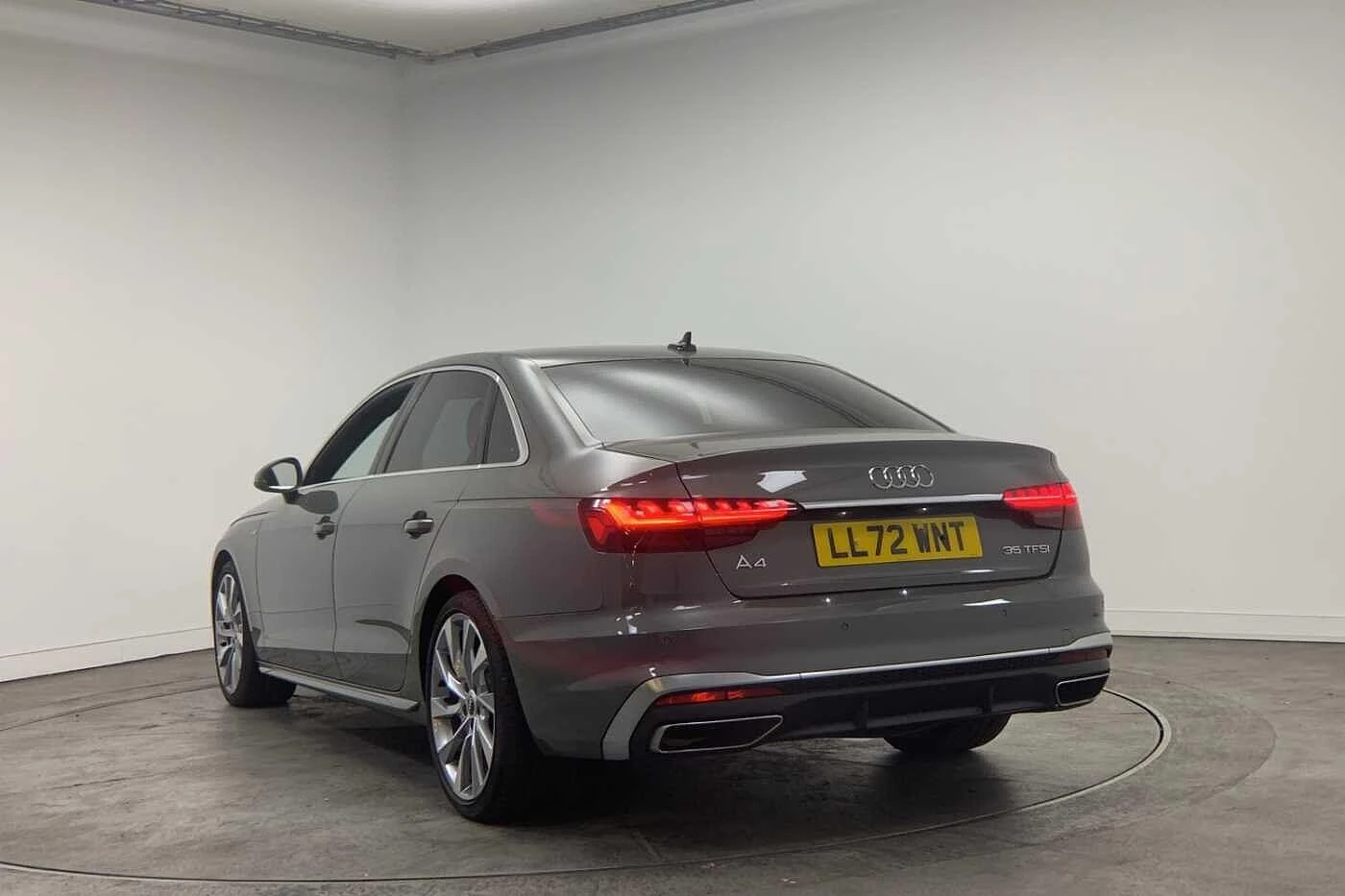Audi-A4-image-2