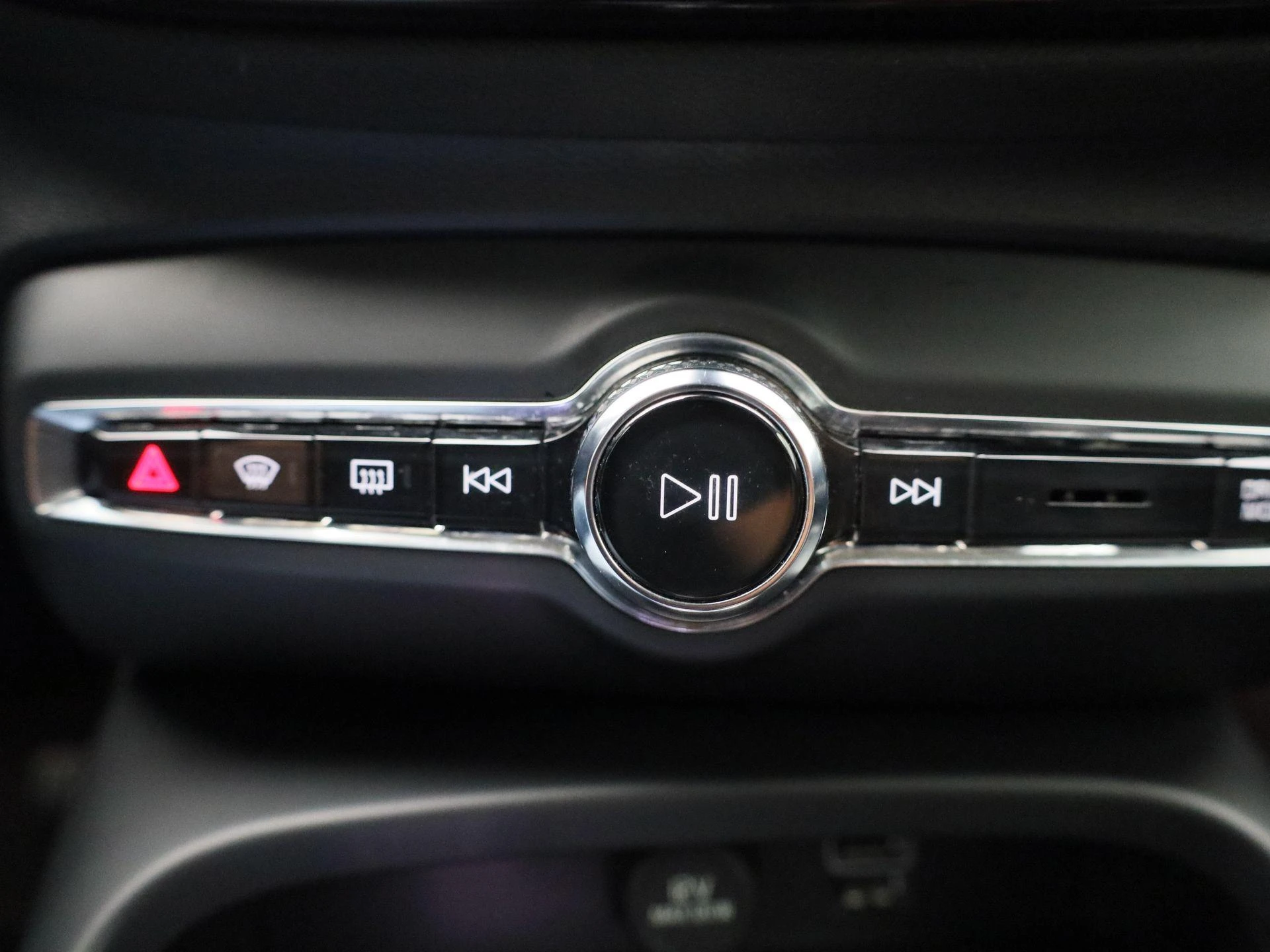 Volvo-XC40-image-24
