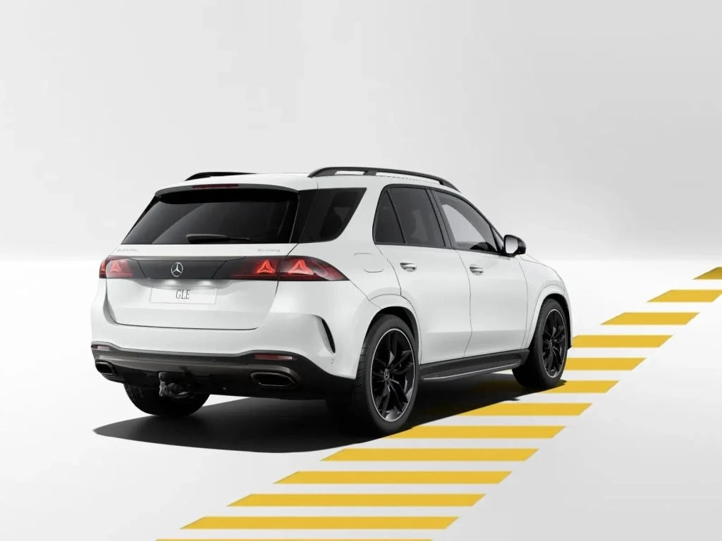 Mercedes-Benz-GLE 450 e-image-5