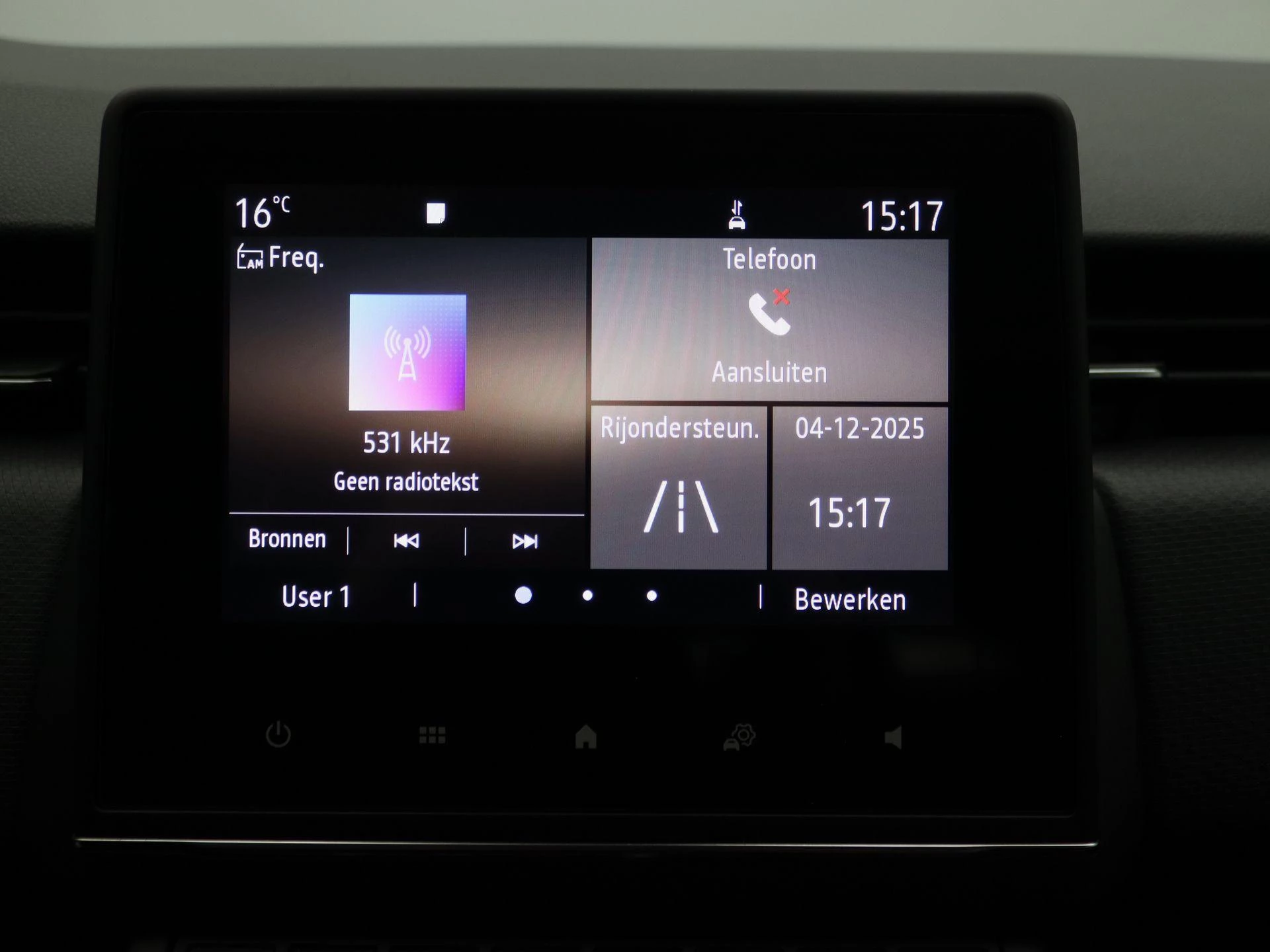 Renault-Clio-image-8